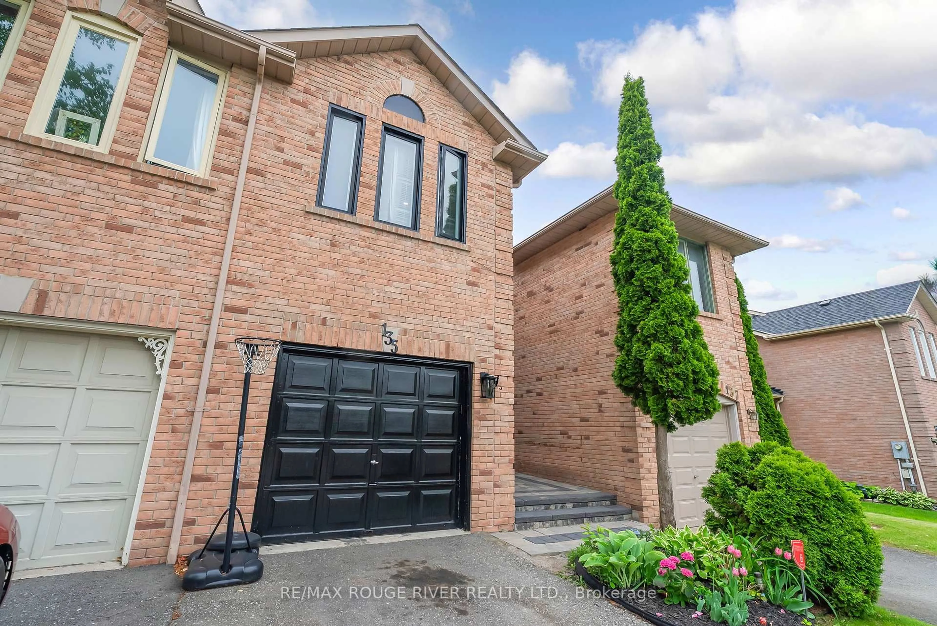 Home with brick exterior material, street for 135 Timber Mill Ave, Whitby Ontario L1R 2H3