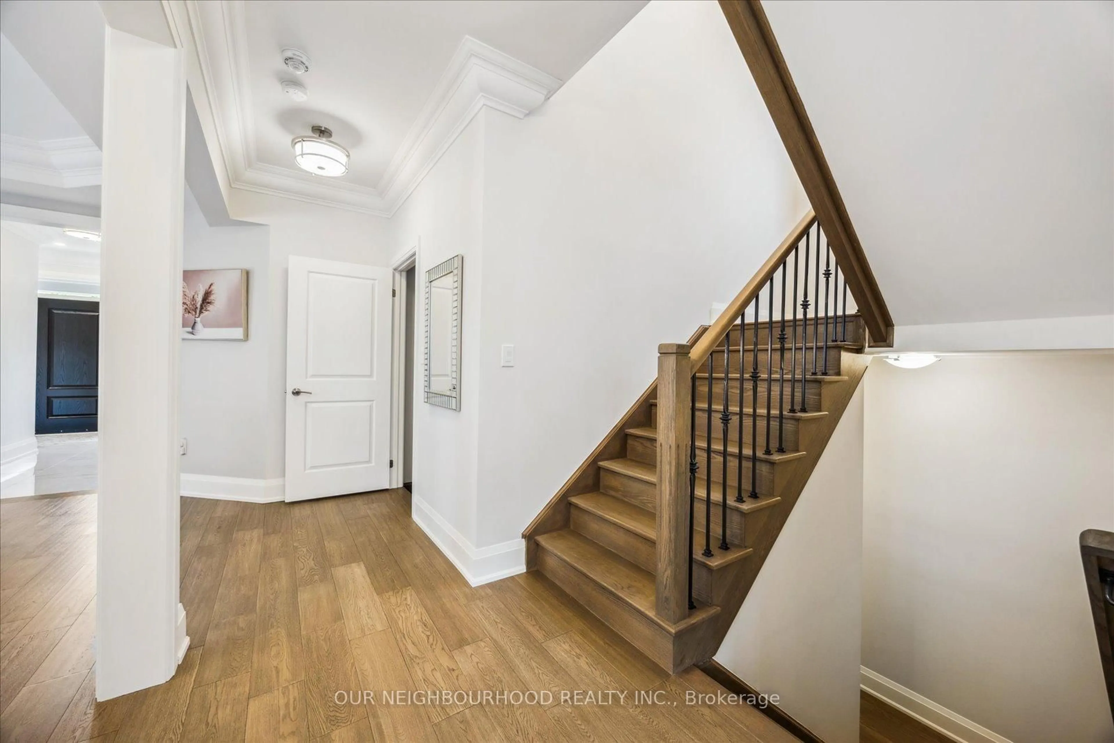 Unknown for 7 Serene Crt, Whitby Ontario L1R 0L6