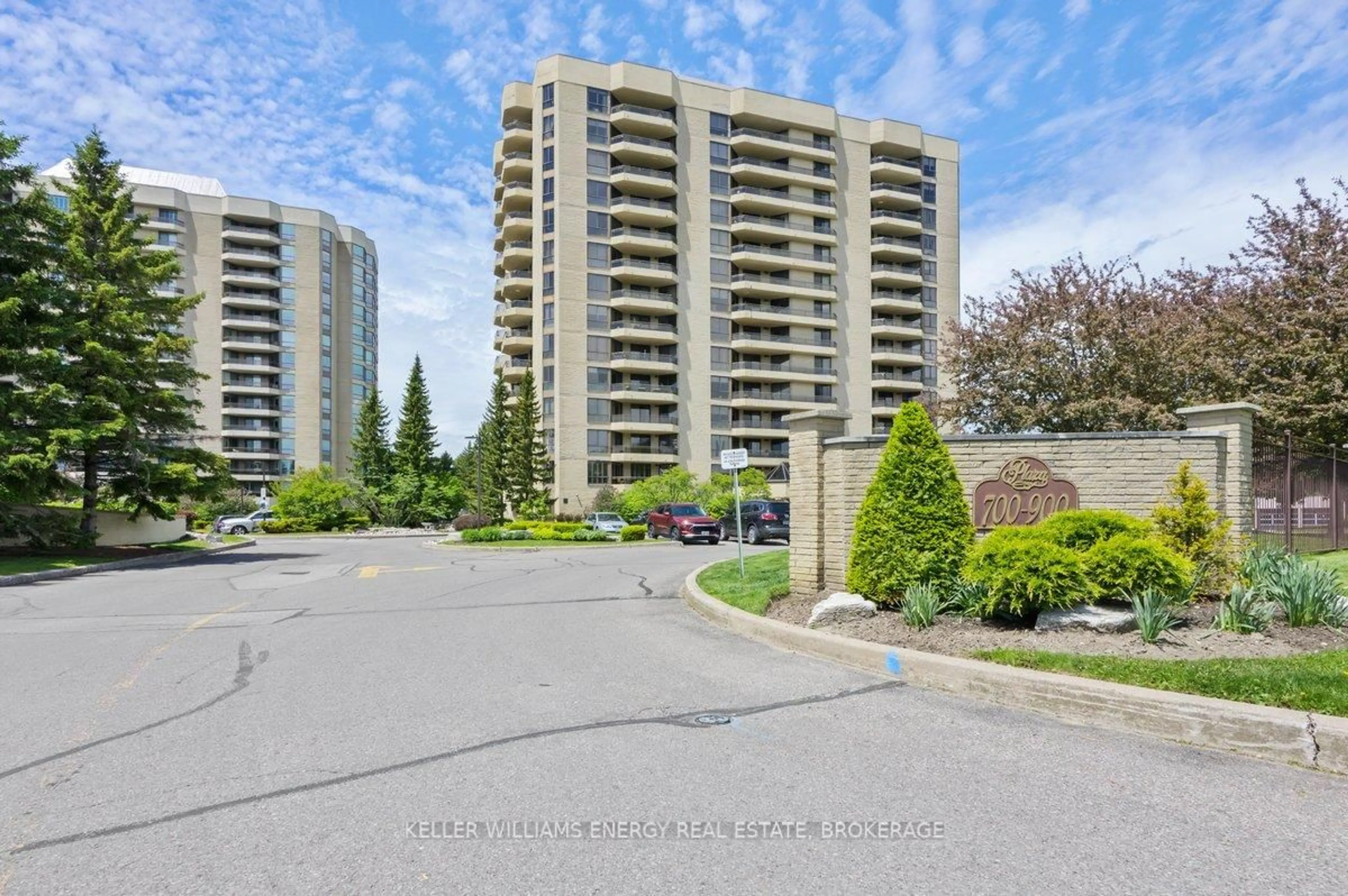 Unknown for 900 Wilson Rd #506, Oshawa Ontario L1G 7T2