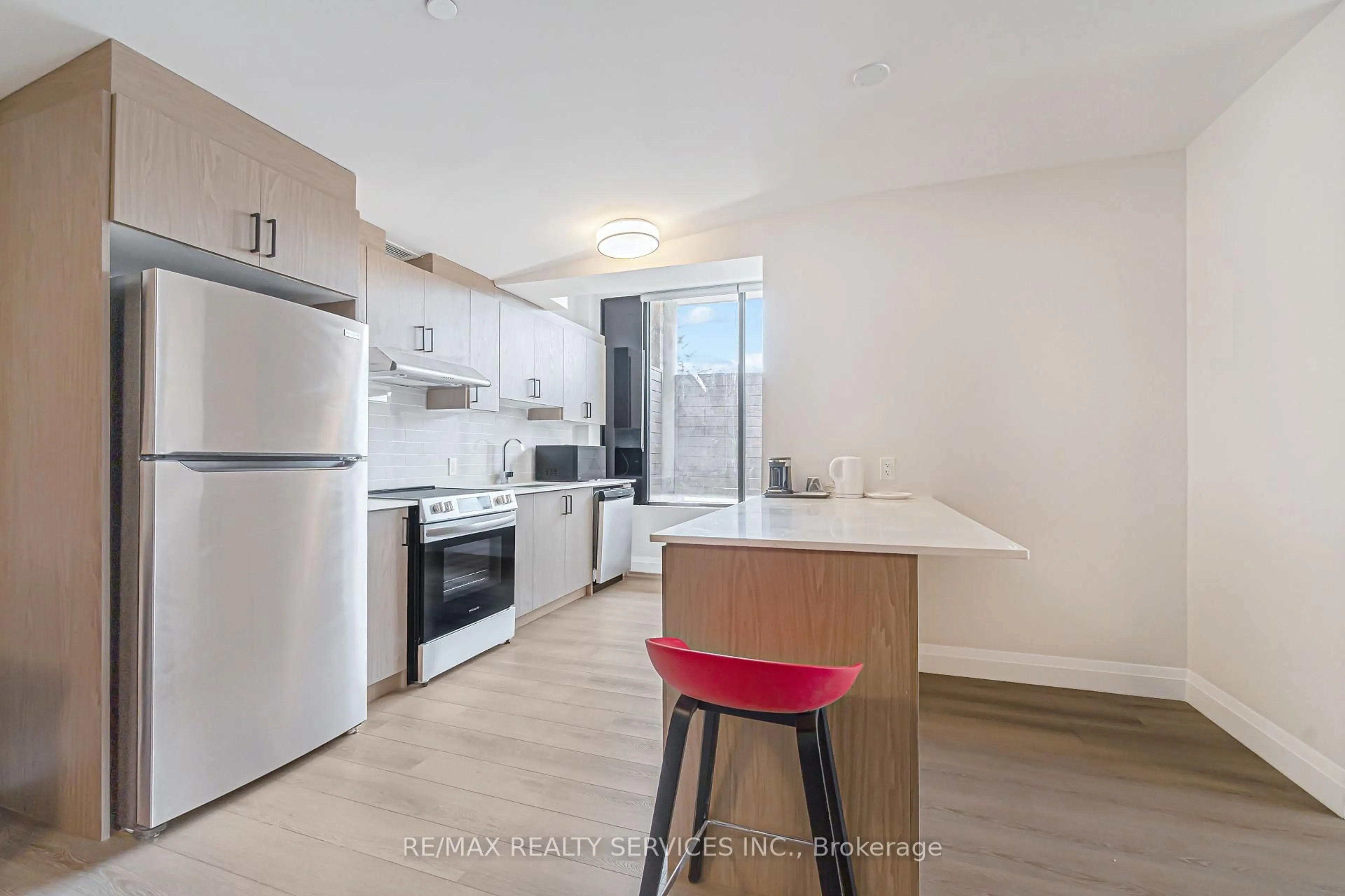 Standard kitchen, unknown for 30 DEAN PARK Rd ##3, Toronto Ontario M1B 3H1