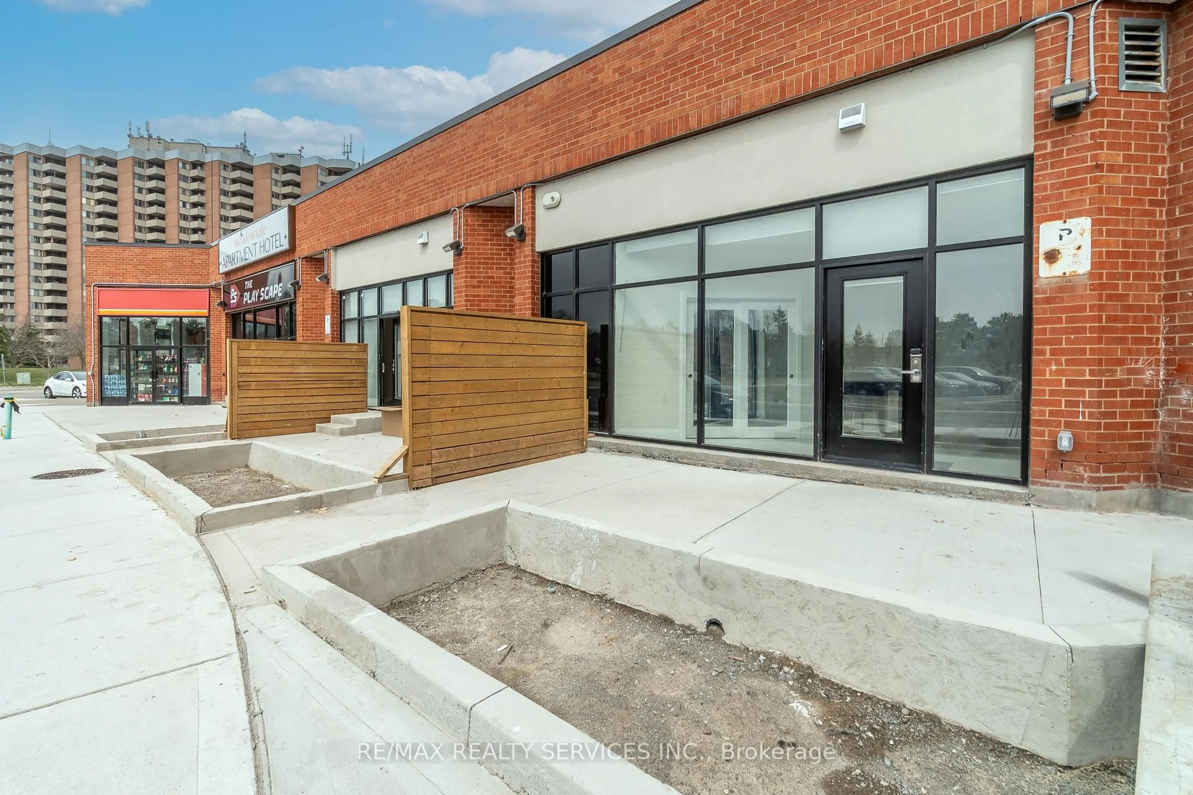 Patio, street for 30 DEAN PARK Rd ##4, Toronto Ontario M1B 3H1