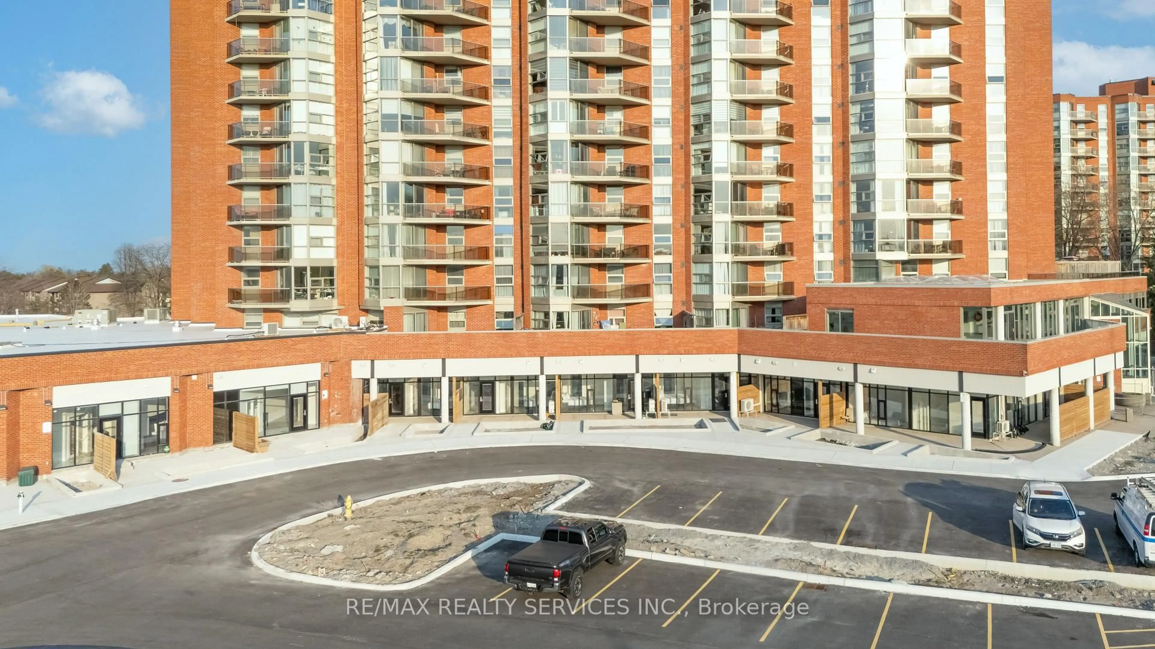 A pic from outside/outdoor area/front of a property/back of a property/a pic from drone, city buildings view from balcony for 30 DEAN PARK Rd ##8, Toronto Ontario M1B 3H1
