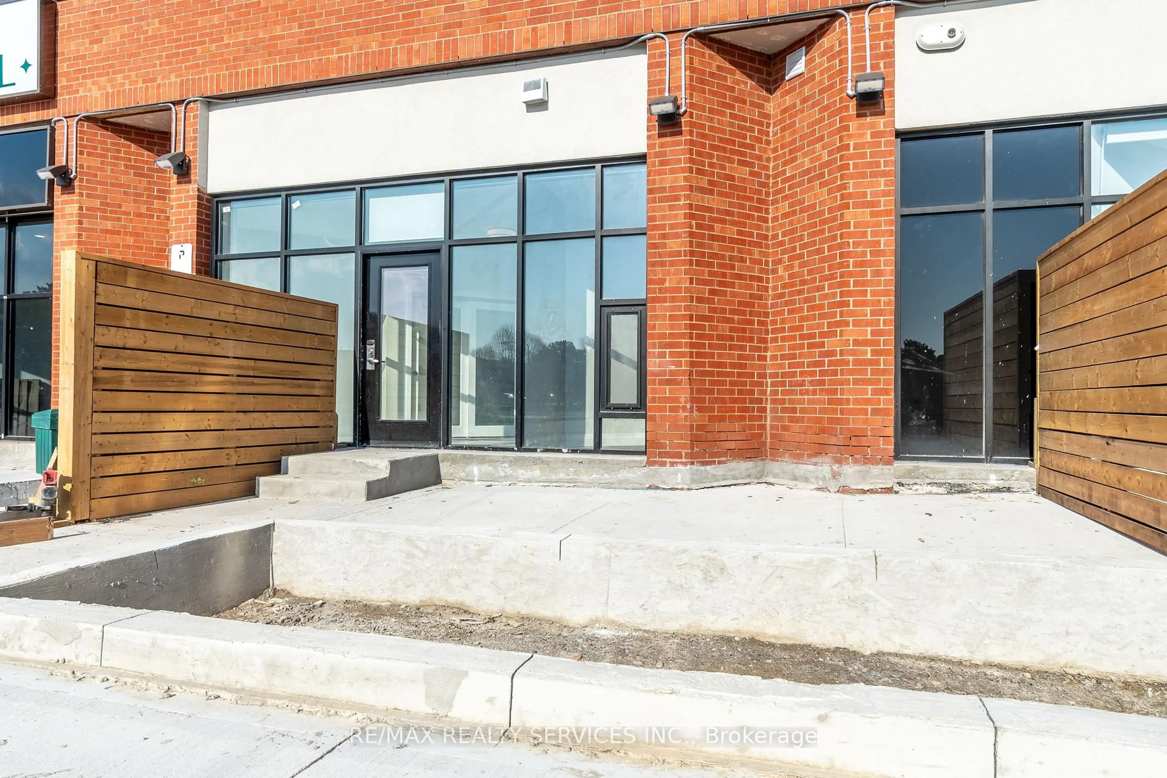 Home with brick exterior material, building for 30 DEAN PARK Rd ##10, Toronto Ontario M1B 3H1