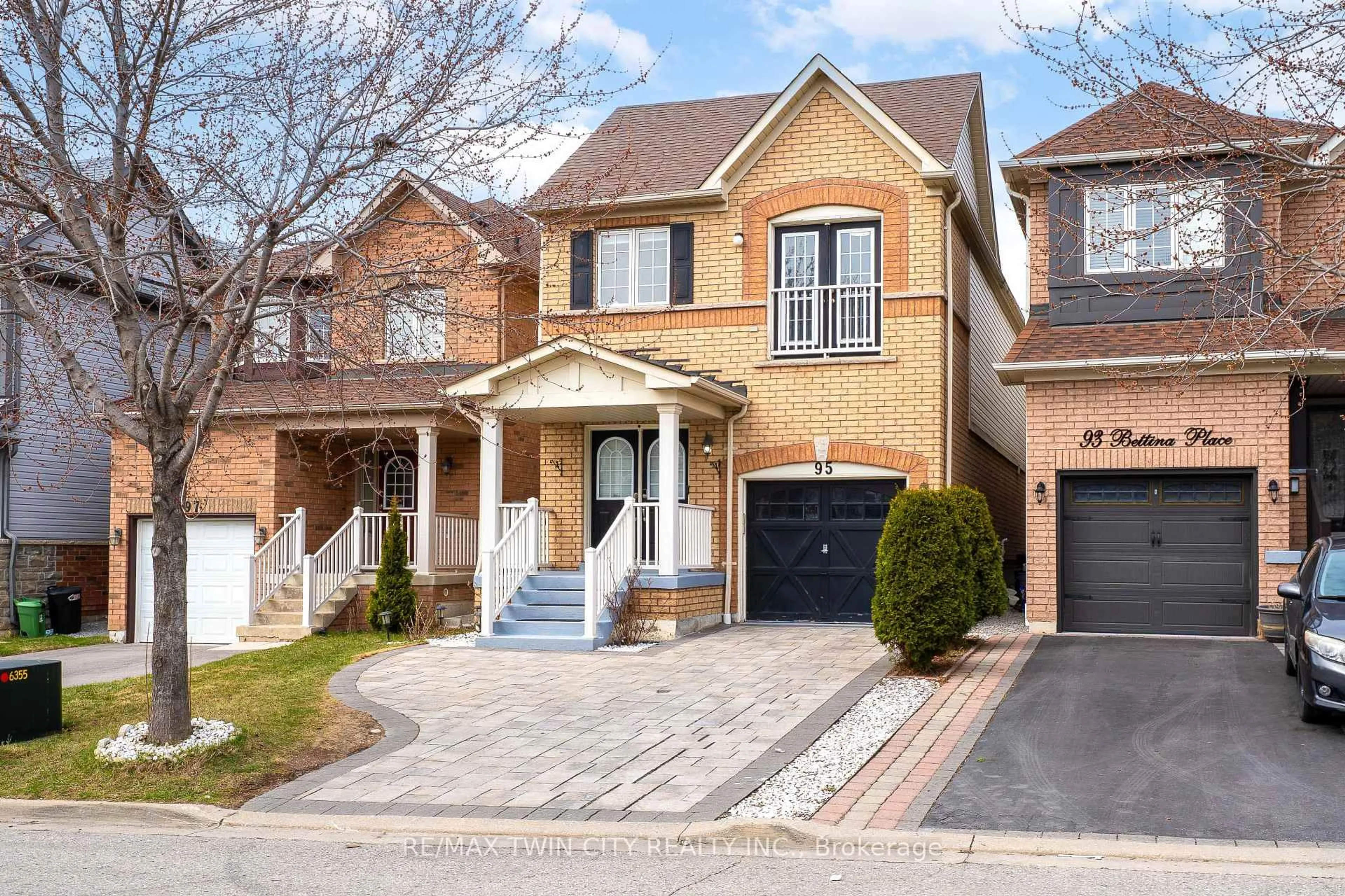 Home with brick exterior material, street for 95 Bettina Pl, Whitby Ontario L1R 0G1