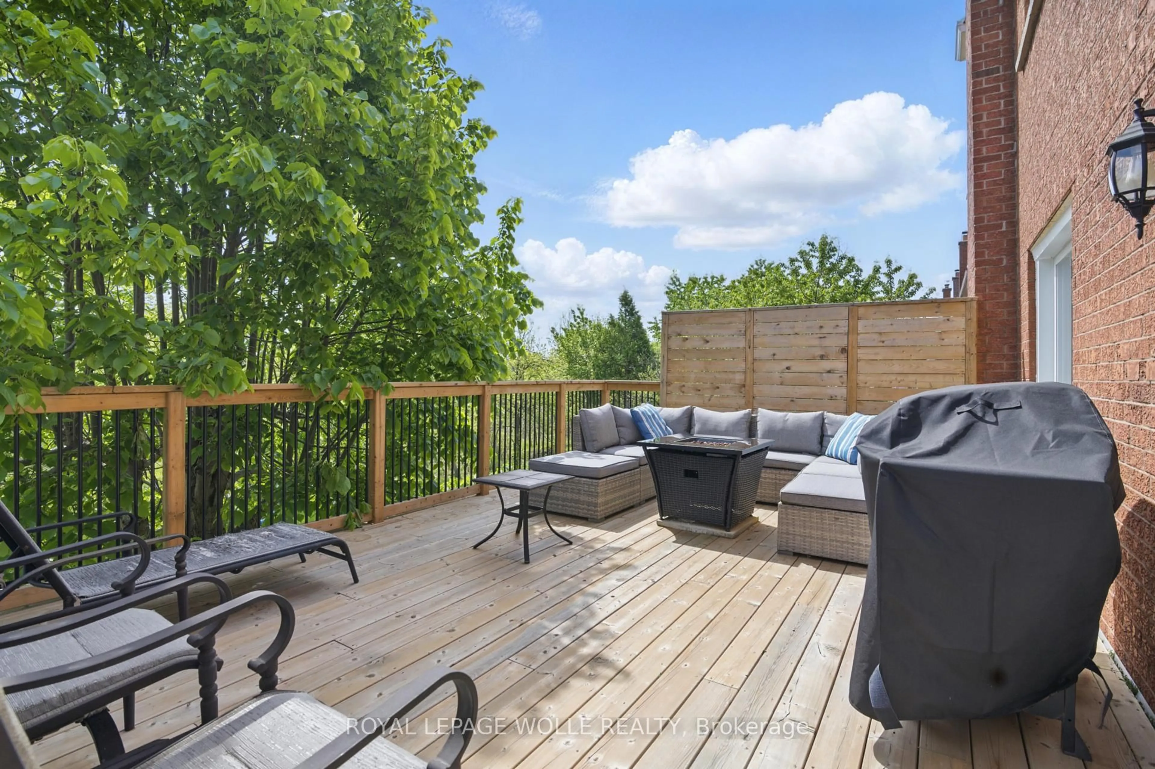 Patio, unknown for 85 Gennela Sq, Toronto Ontario M1B 5M7