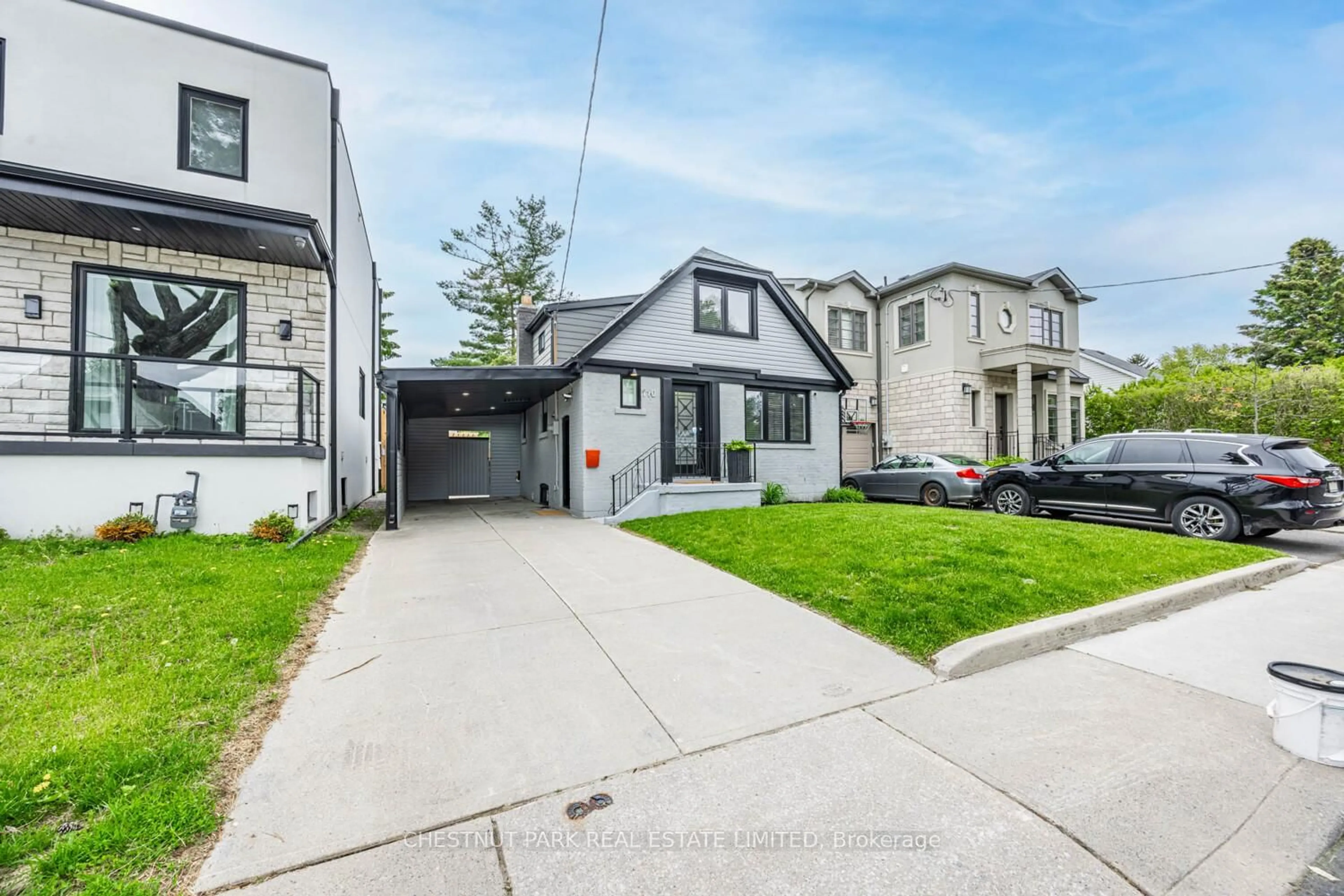 A pic from outside/outdoor area/front of a property/back of a property/a pic from drone, street for 110 Binswood Ave, Toronto Ontario M4C 3N9