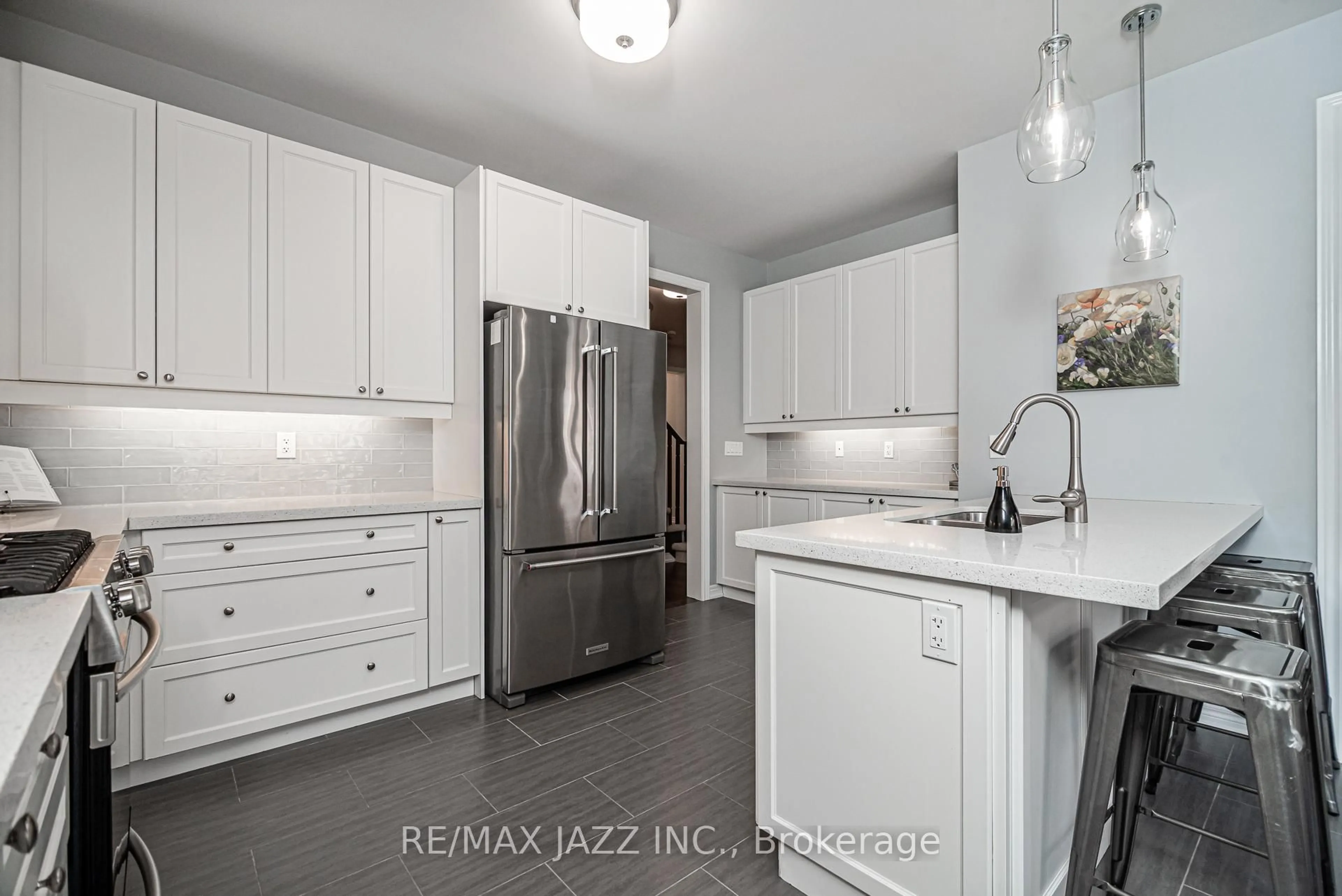 Open concept kitchen, ceramic/tile floor for 176 Dance Act Ave, Oshawa Ontario L1L 0H4