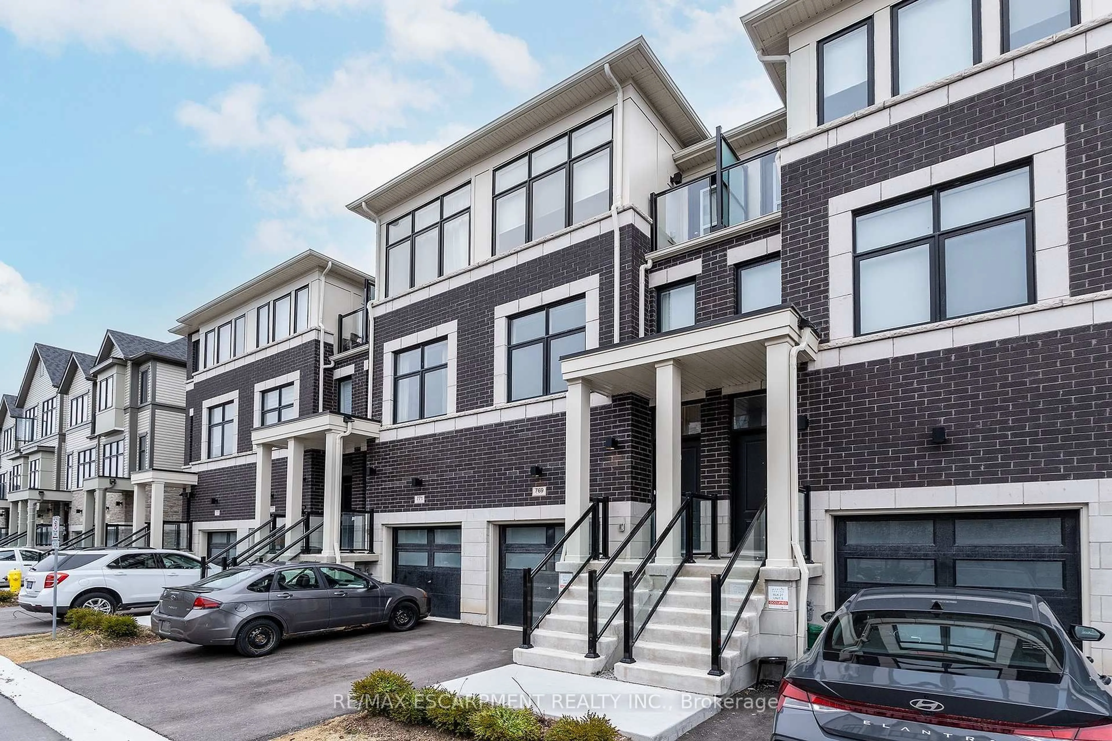 Unknown for 769 Kootenay Path, Oshawa Ontario L1H 0A7
