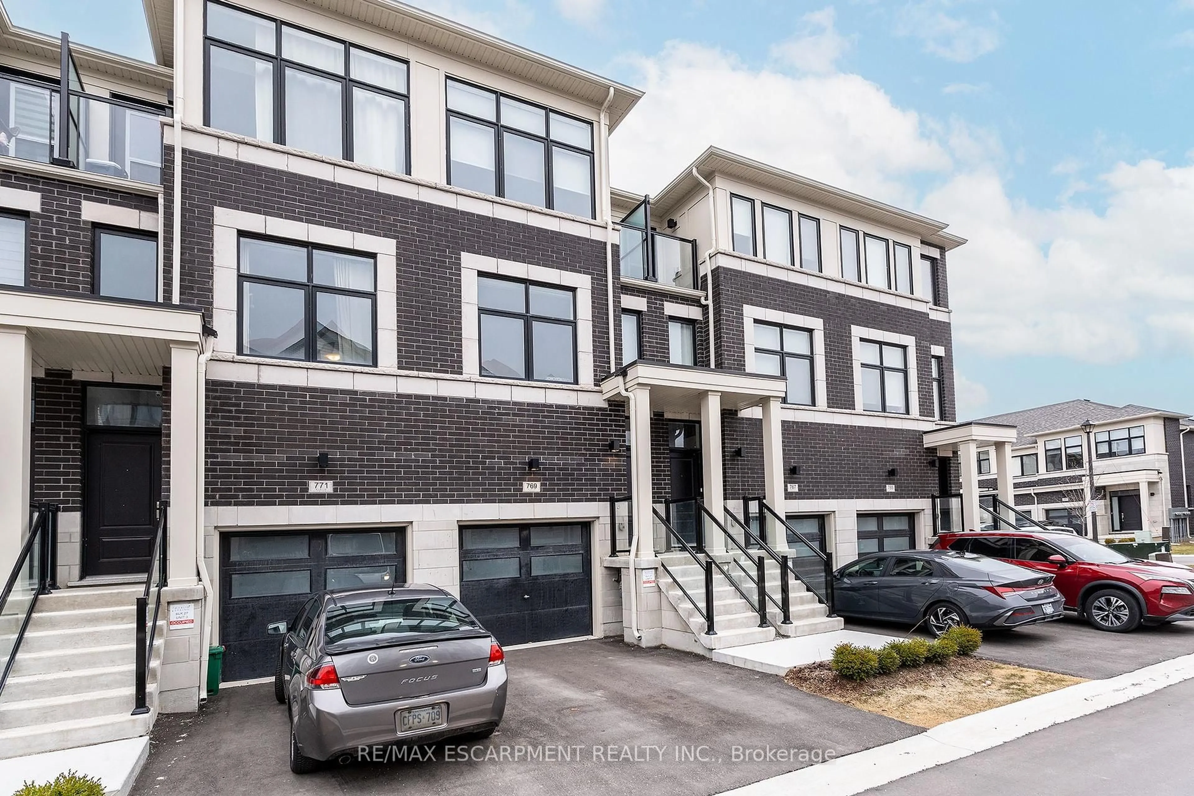 Home with brick exterior material, street for 769 Kootenay Path, Oshawa Ontario L1H 0A7