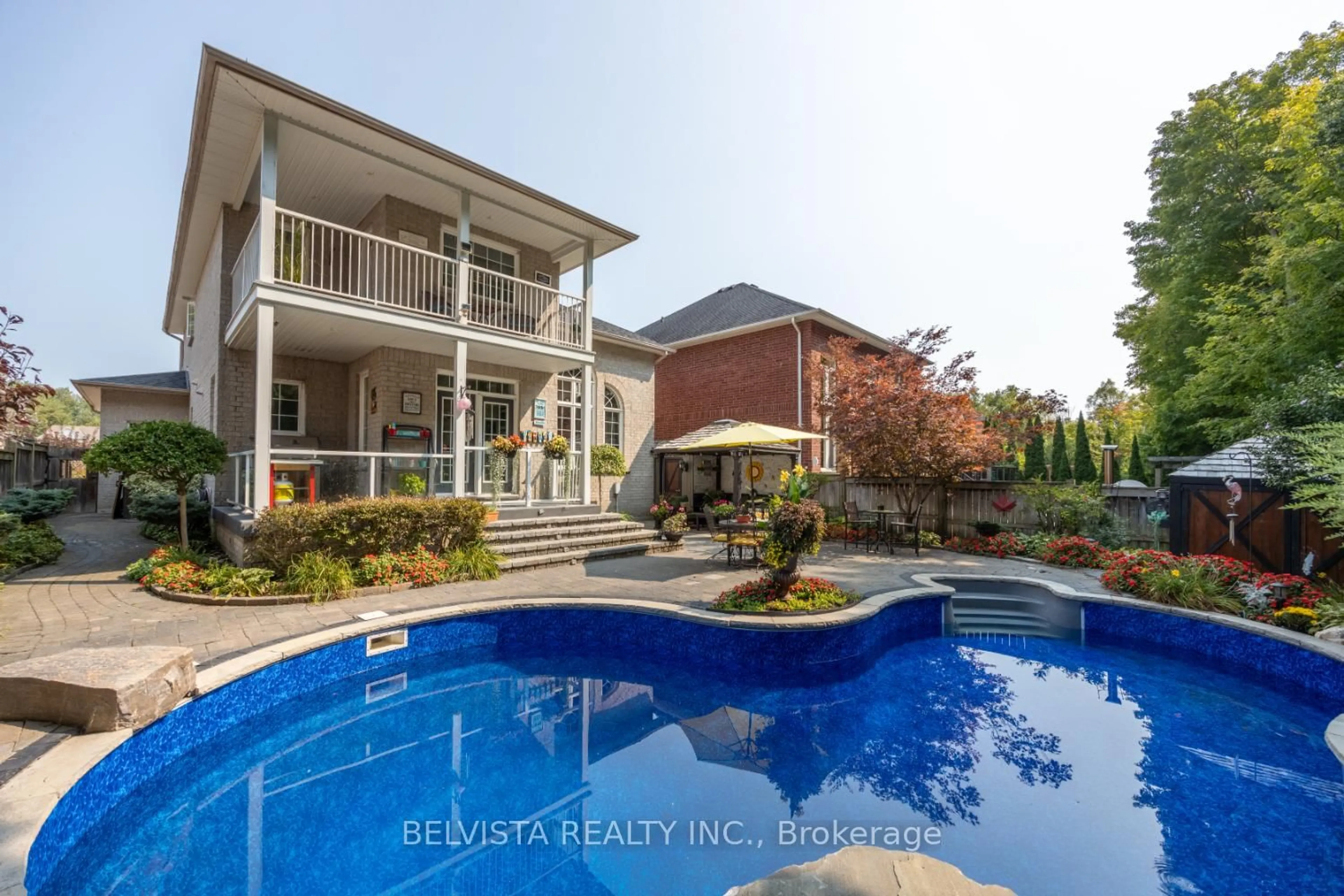 Home with brick exterior material, water/lake/river/ocean view for 2 Stillwater Crt, Whitby Ontario L1R 3P5