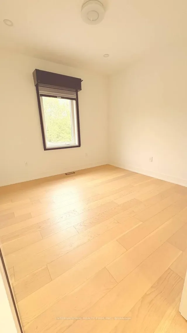 Additional property image - 19 Ivy Ave