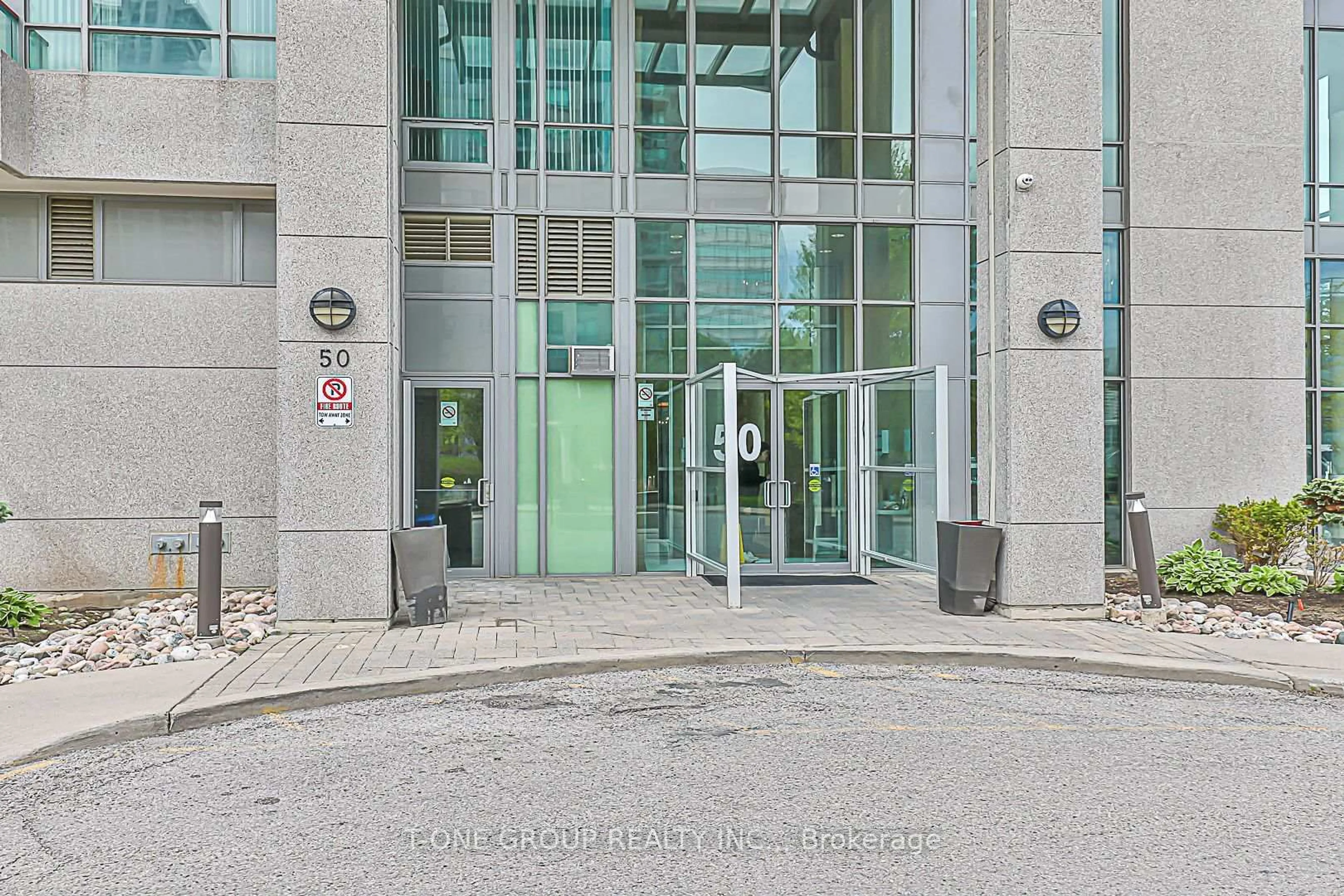 Indoor foyer for 50 Brian Harrison Way #3310, Toronto Ontario M1P 5J4