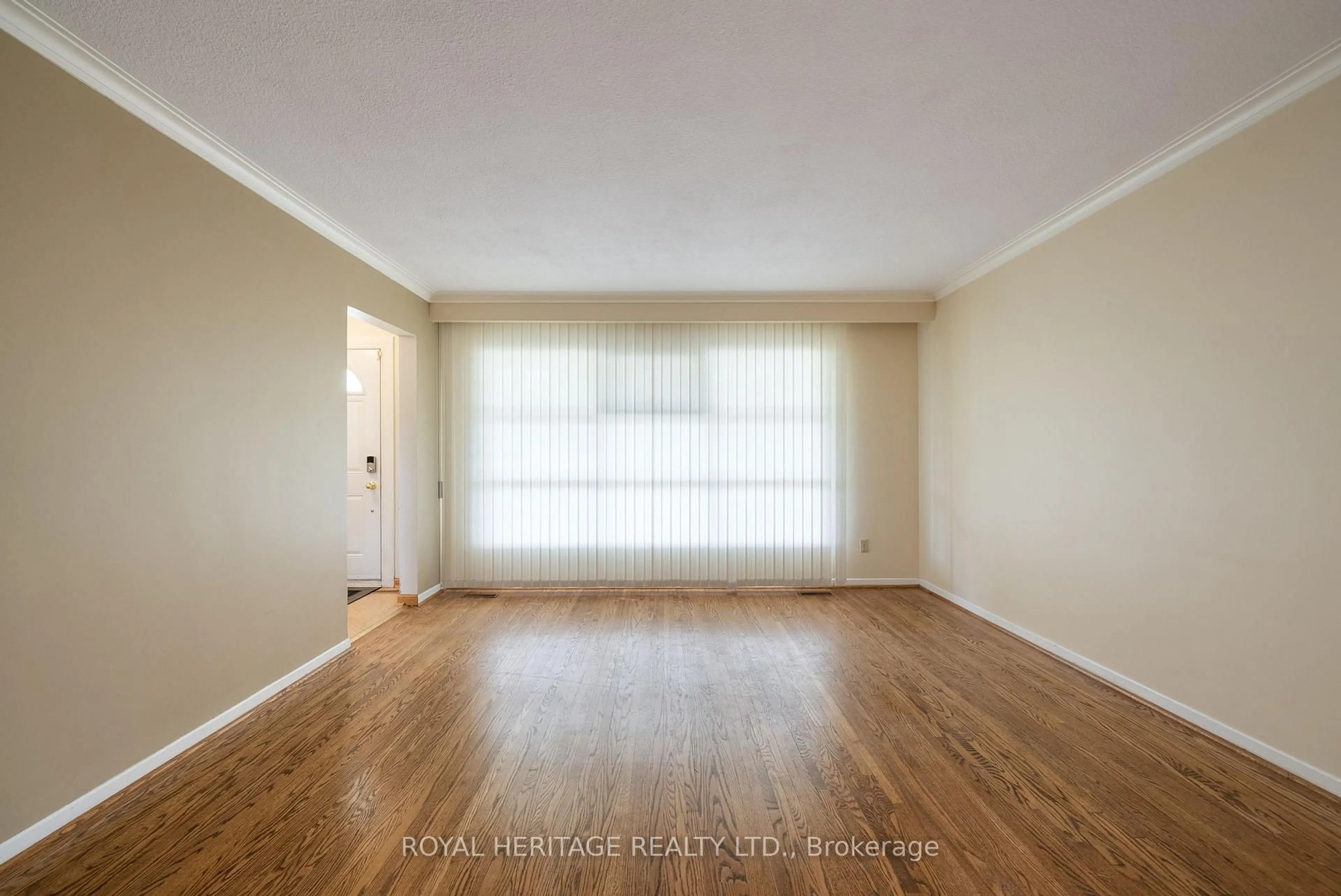 A pic of a room for 7 McCulley St, Toronto Ontario M1C 2B2