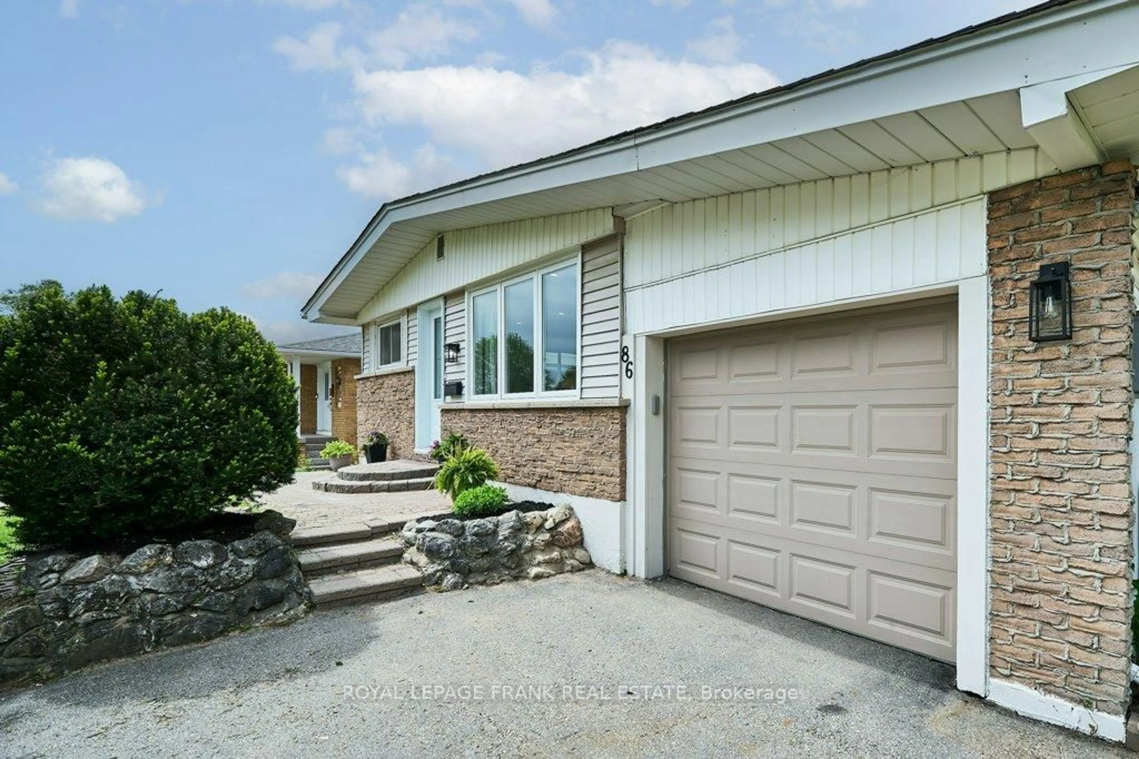 Unknown for 86 Iroquois Ave, Oshawa Ontario L1G 3X3