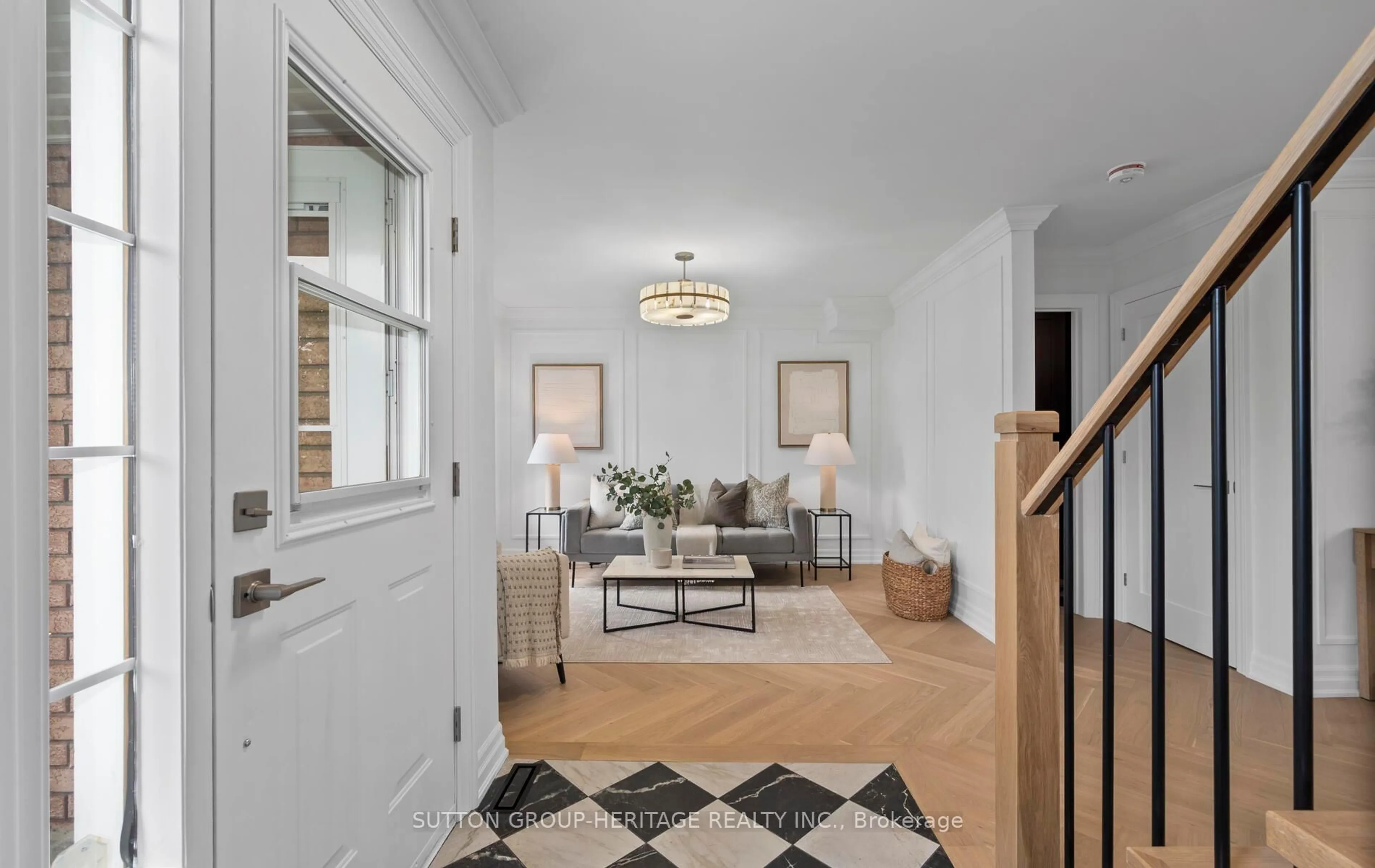 Indoor entryway for 14 Bayside Gate, Whitby Ontario L1N 9T1