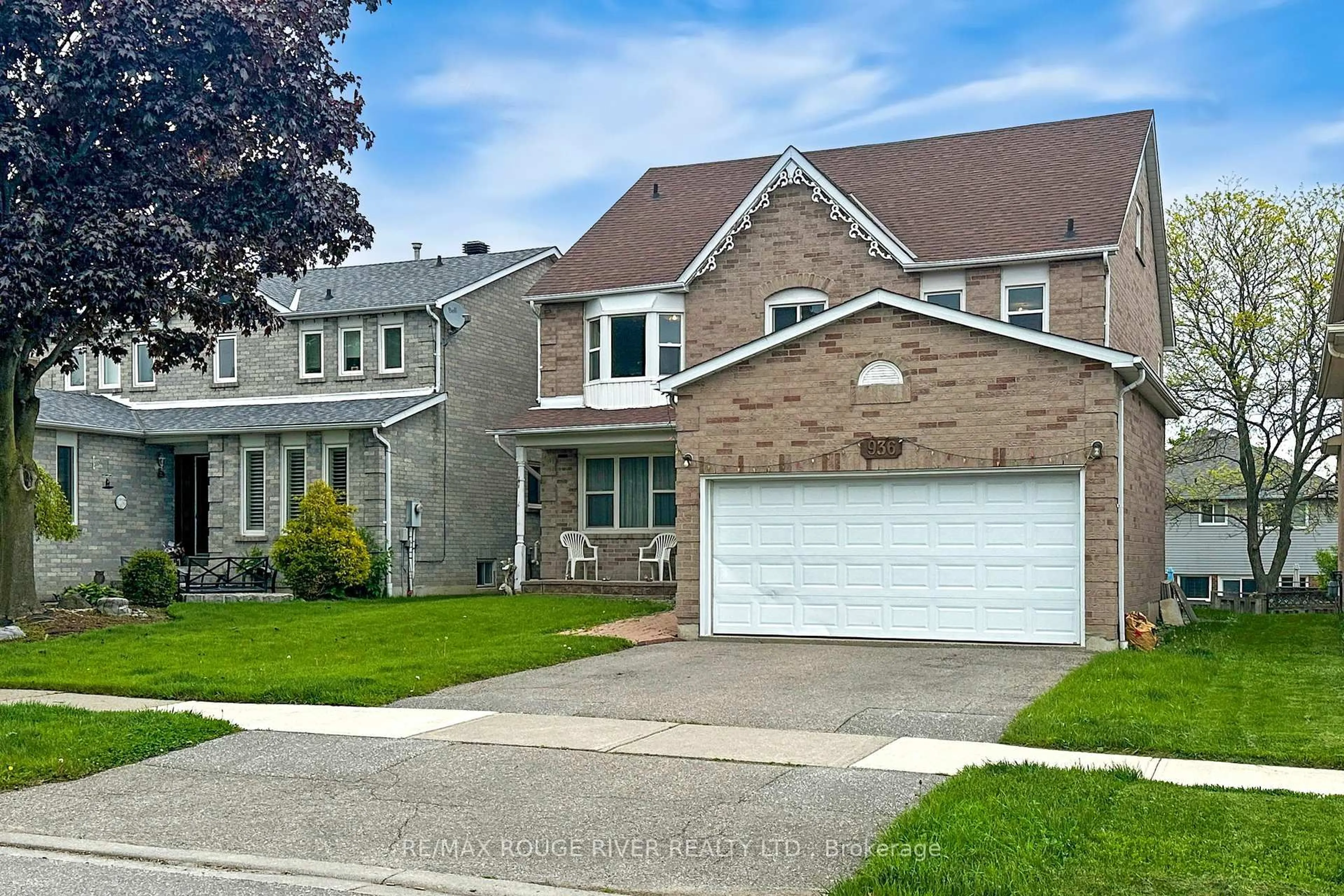 Home with brick exterior material, street for 936 Rambleberry Ave, Pickering Ontario L1V 5Y7