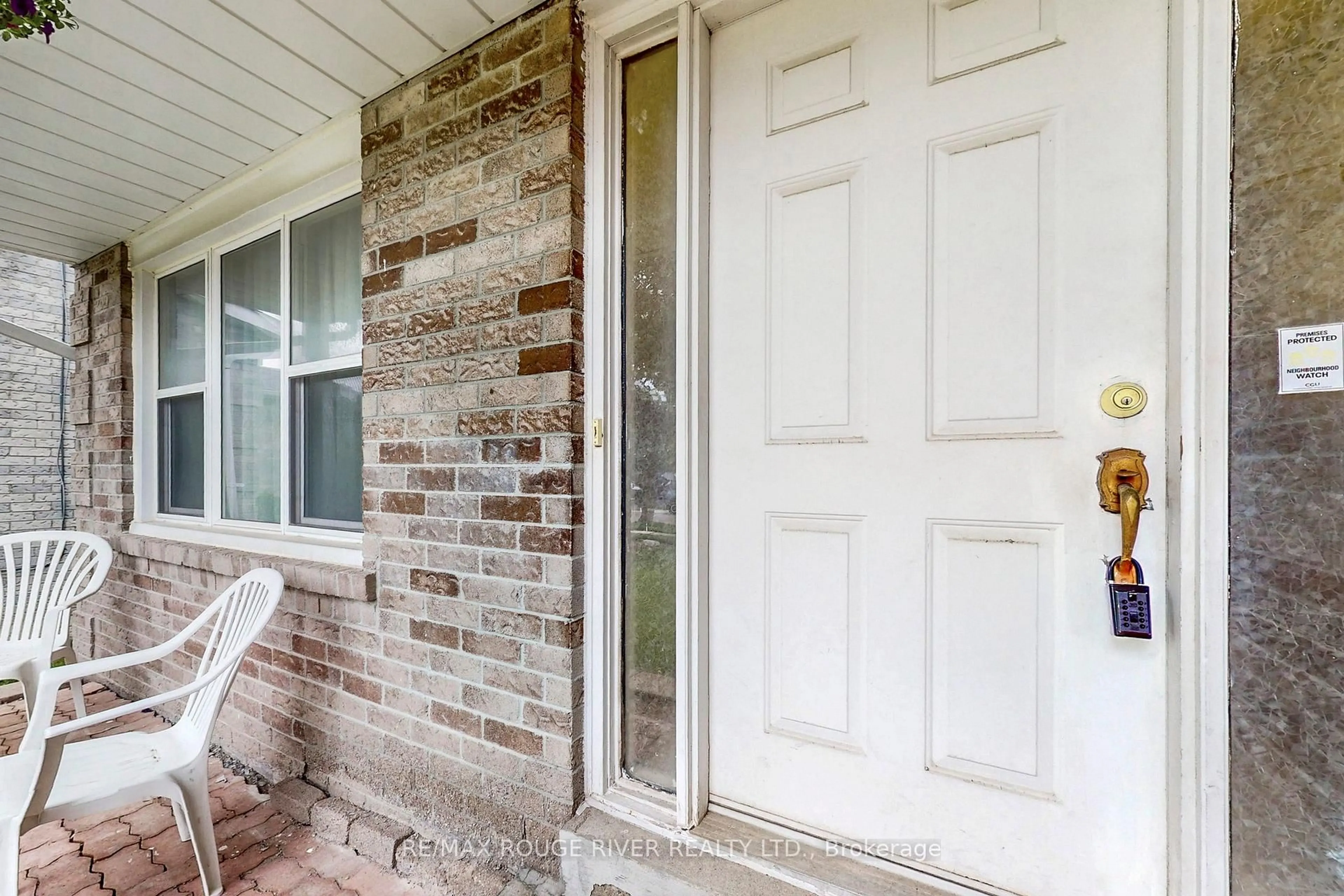 Unknown for 936 Rambleberry Ave, Pickering Ontario L1V 5Y7
