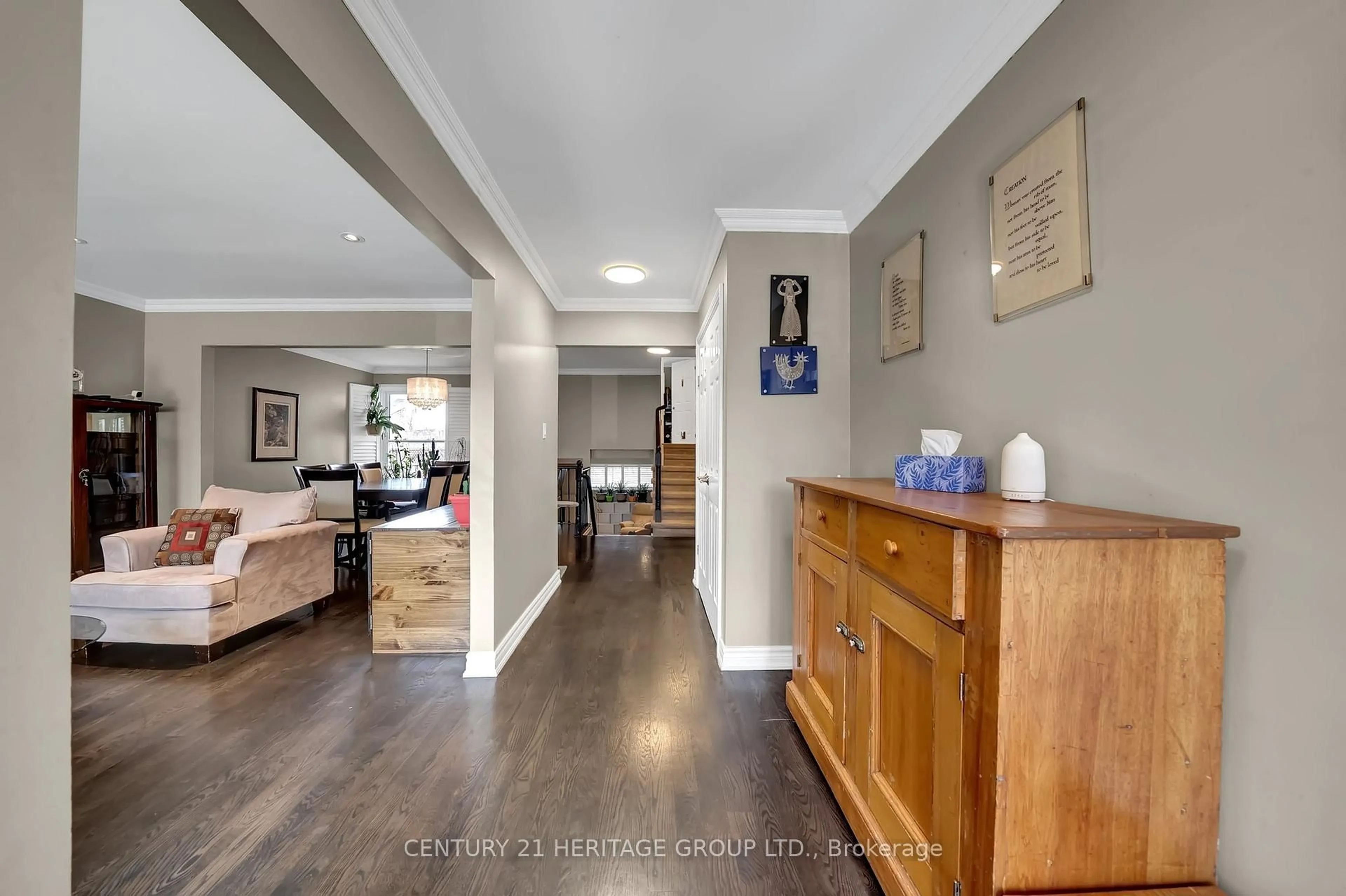 Unknown for 20 Orchard Park Dr, Clarington Ontario L1C 4E2
