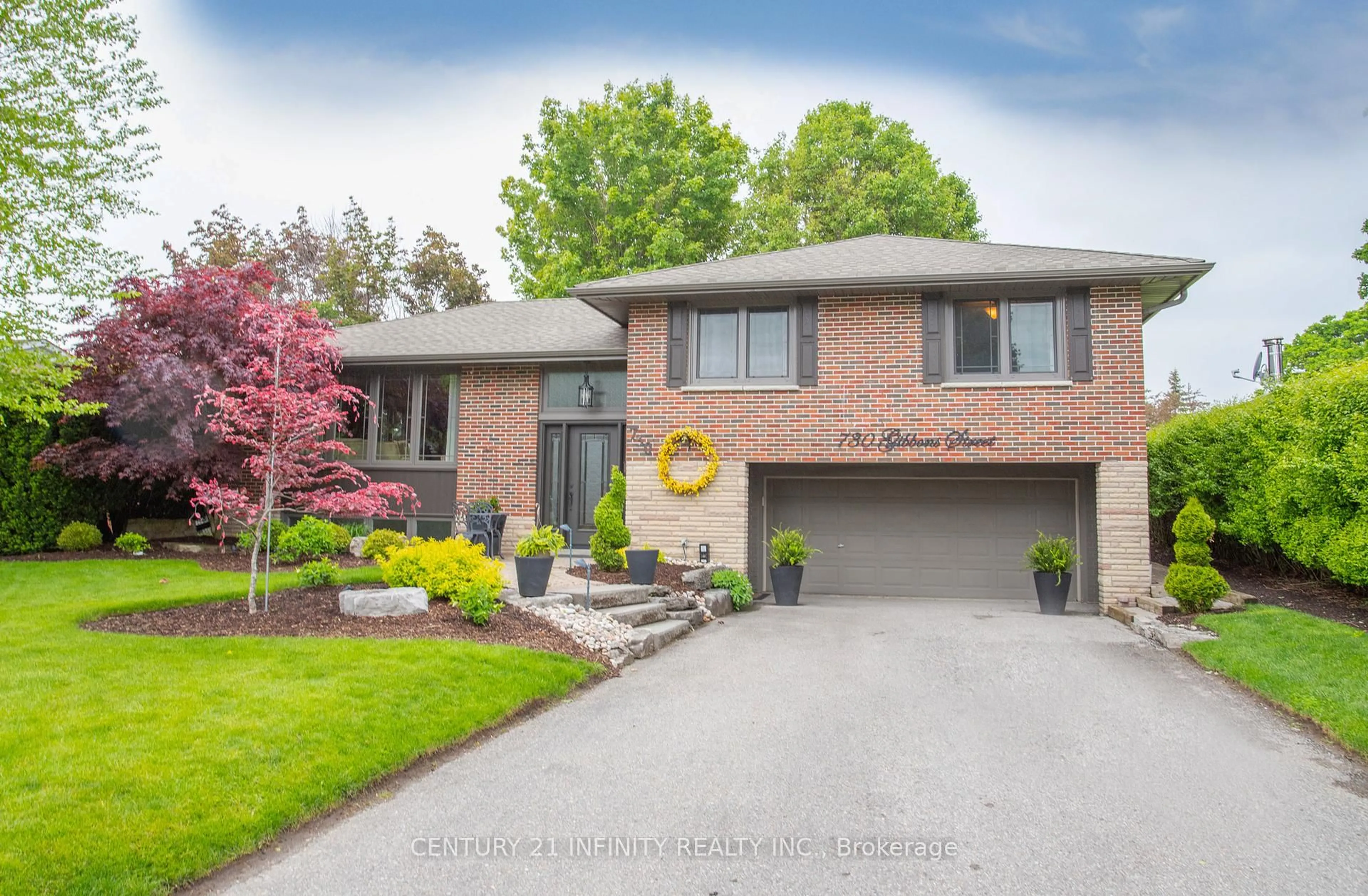 Home with brick exterior material, street for 730 Gibbons St, Oshawa Ontario L1J 5A2