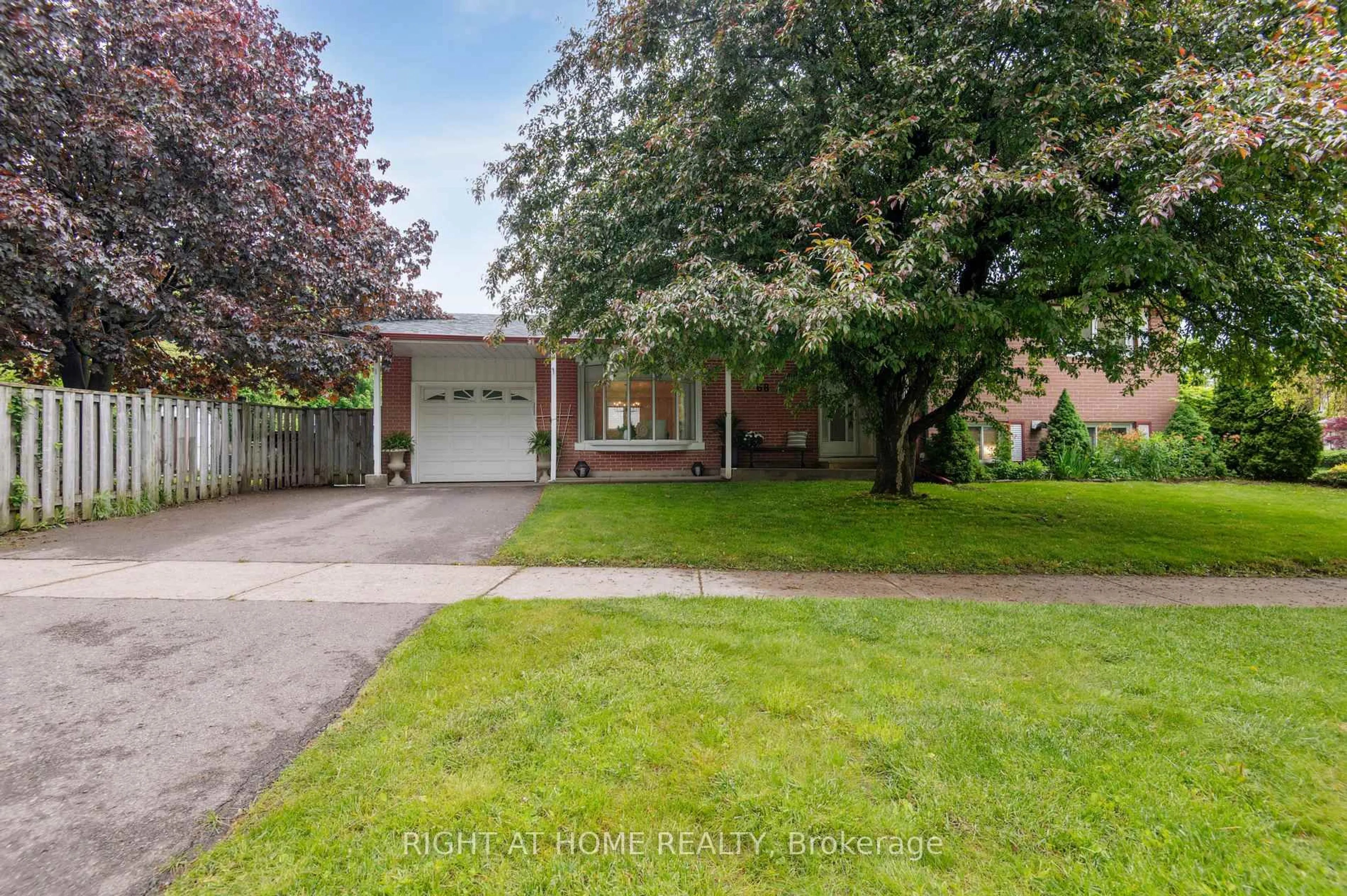 A pic from outside/outdoor area/front of a property/back of a property/a pic from drone, street for 68 Highcourt Cres, Toronto Ontario M1H 2L8