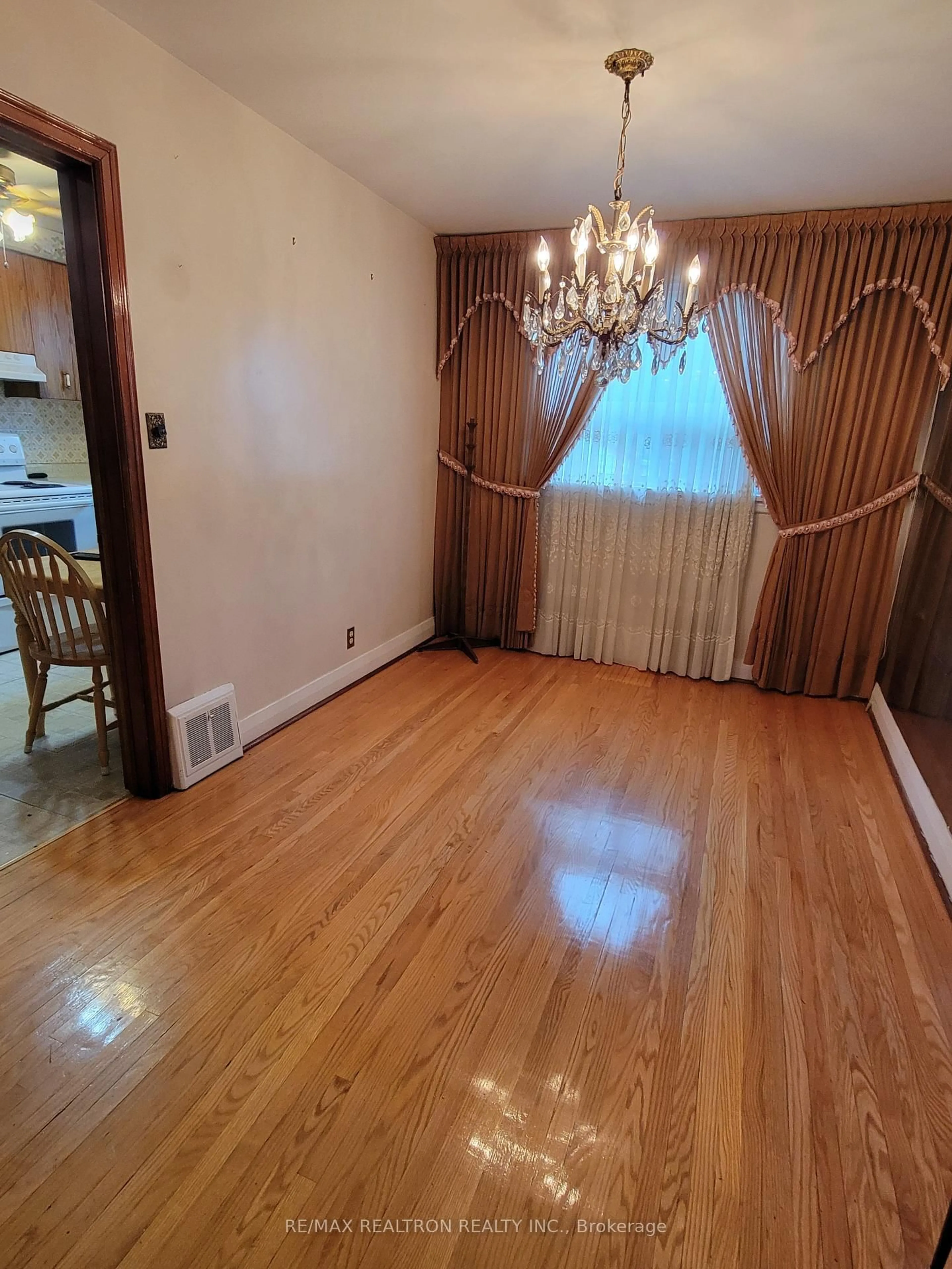 A pic of a room for 17 Atlee Ave, Toronto Ontario M1N 3W9