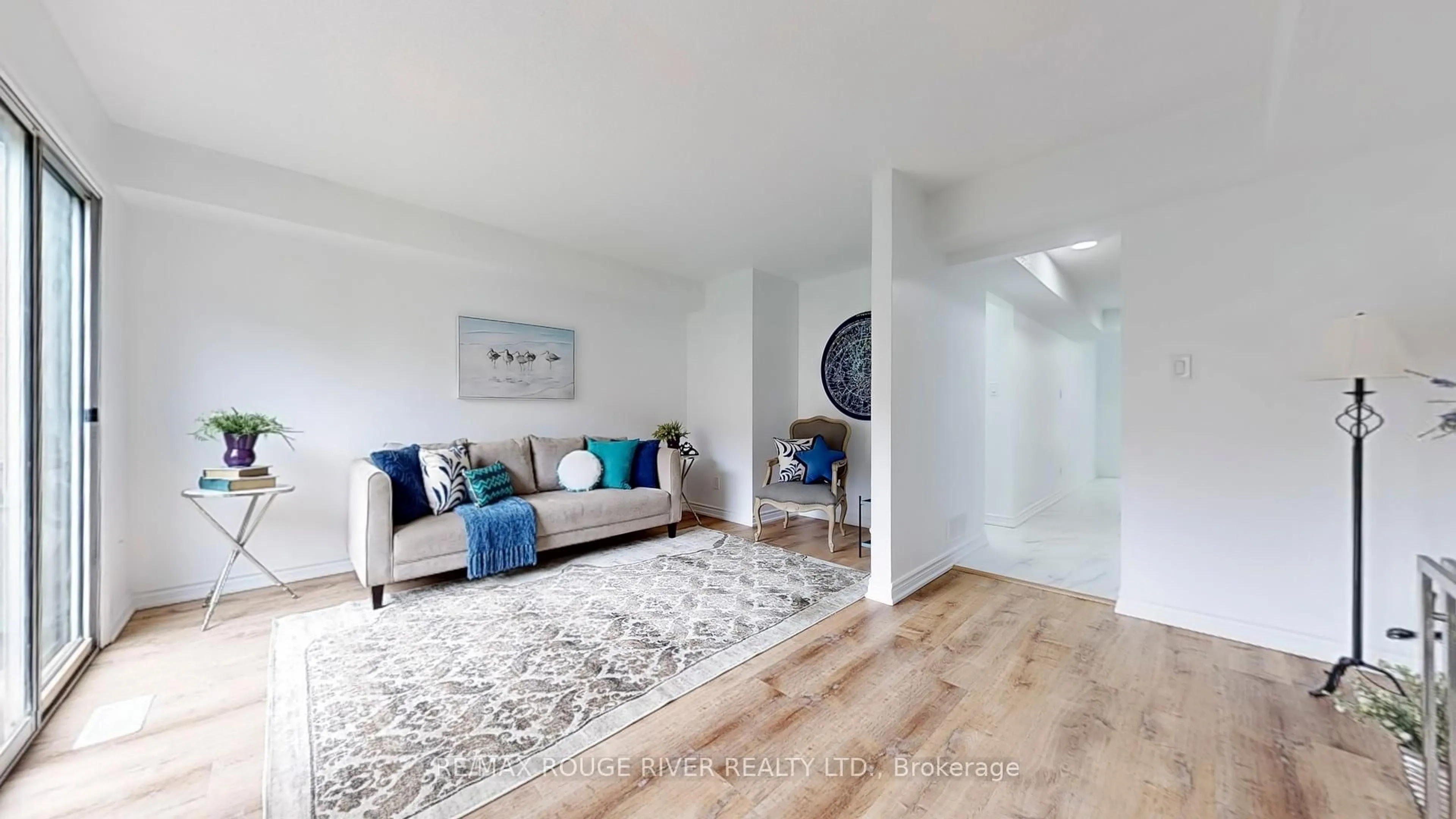 Living room with furniture, unknown for 2 Dowry St #6, Toronto Ontario M1S 1B8