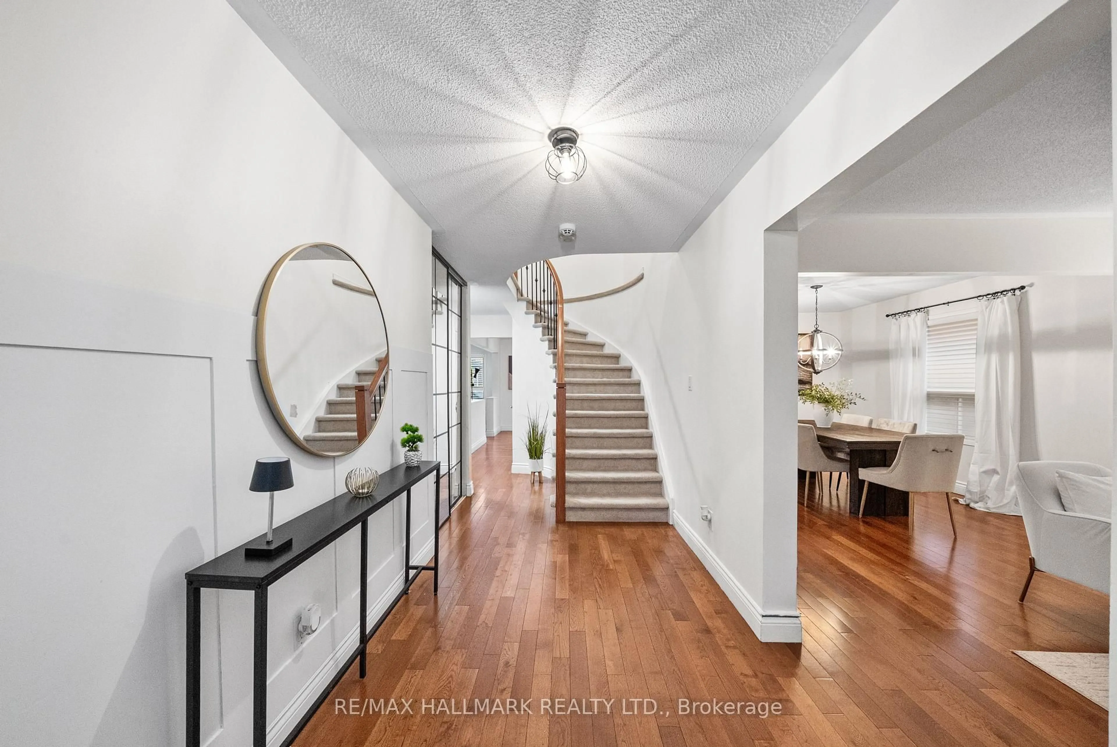 Indoor entryway for 12 Donald Wilson St, Whitby Ontario L1R 2H5