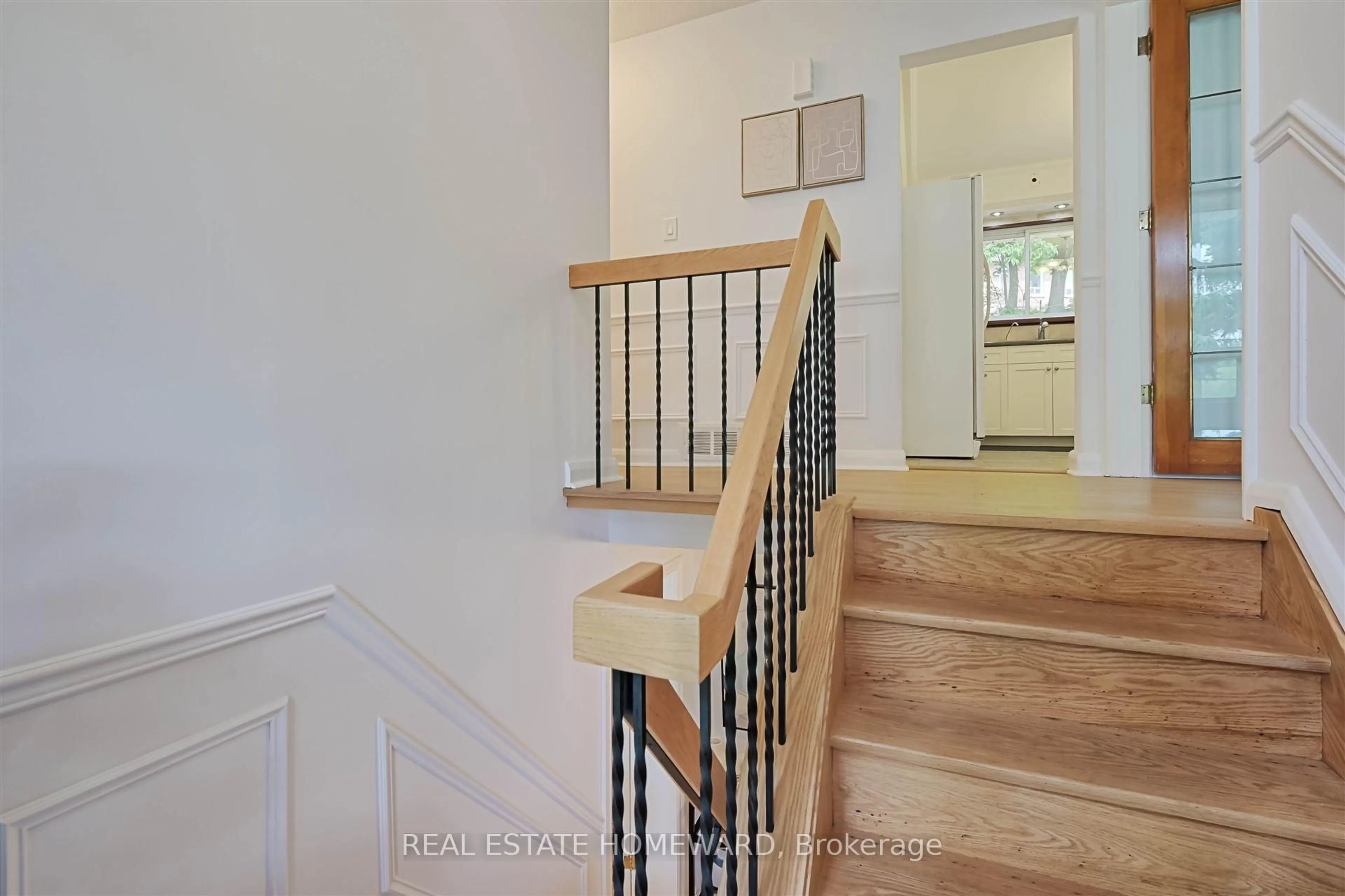 Stairs for 8 Burnview Cres, Toronto Ontario M1H 1B5