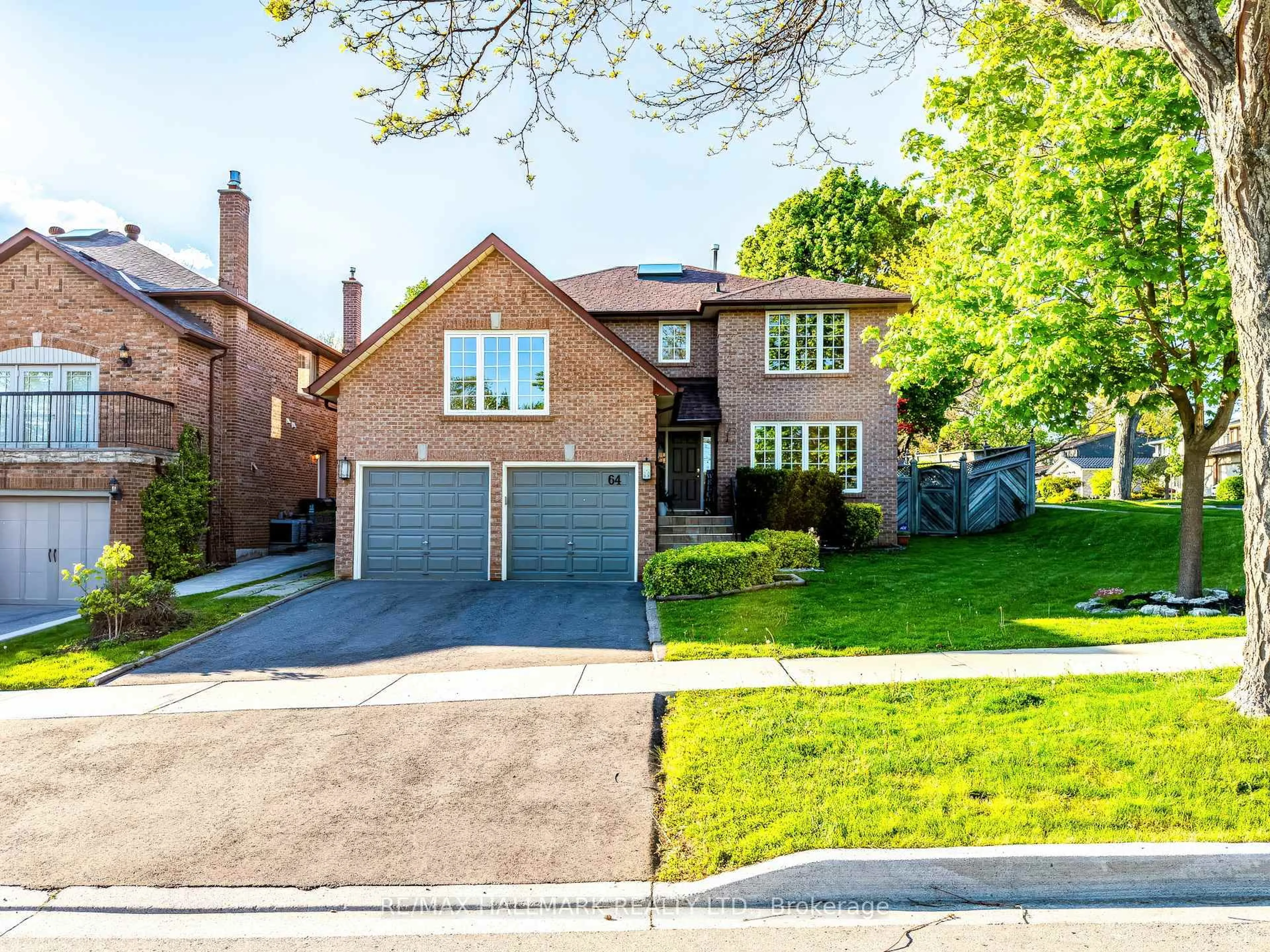 Home with brick exterior material, street for 64 Invermarge Dr, Toronto Ontario M1C 3M4