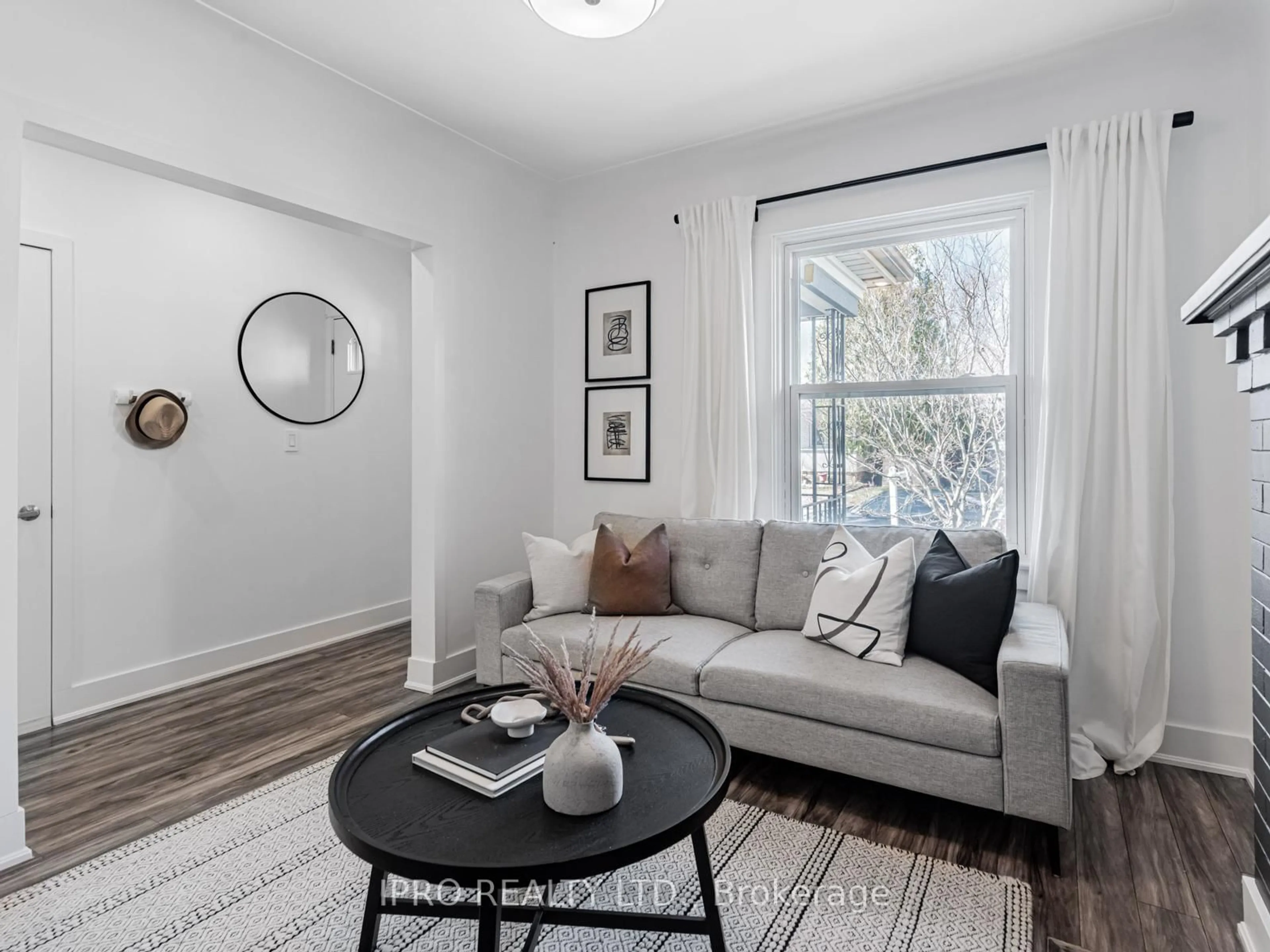 Living room with furniture, unknown for 5 Thyra Ave, Toronto Ontario M4C 5G4