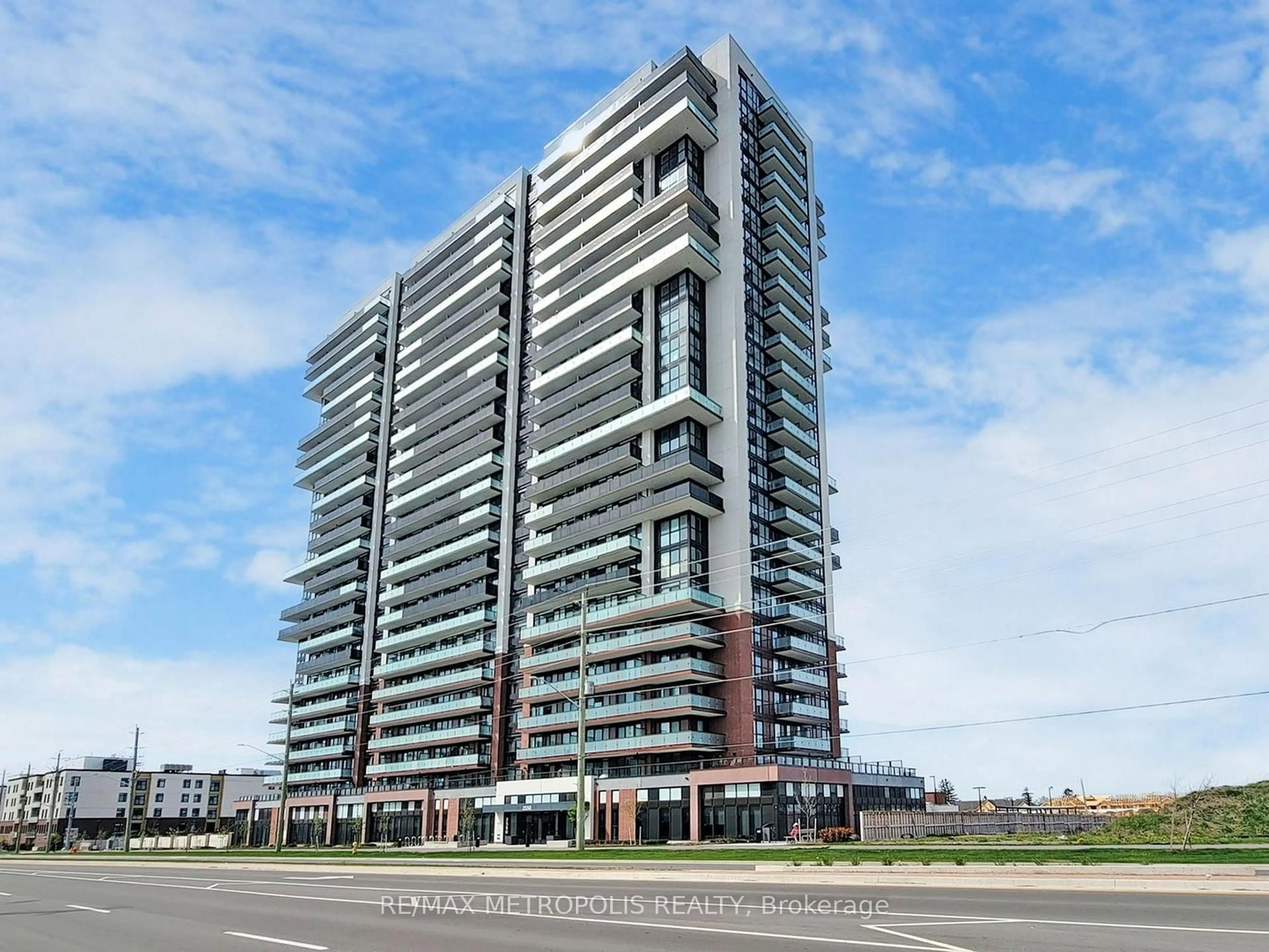 Unknown for 2550 Simcoe St #2020, Oshawa Ontario L1L 0R5