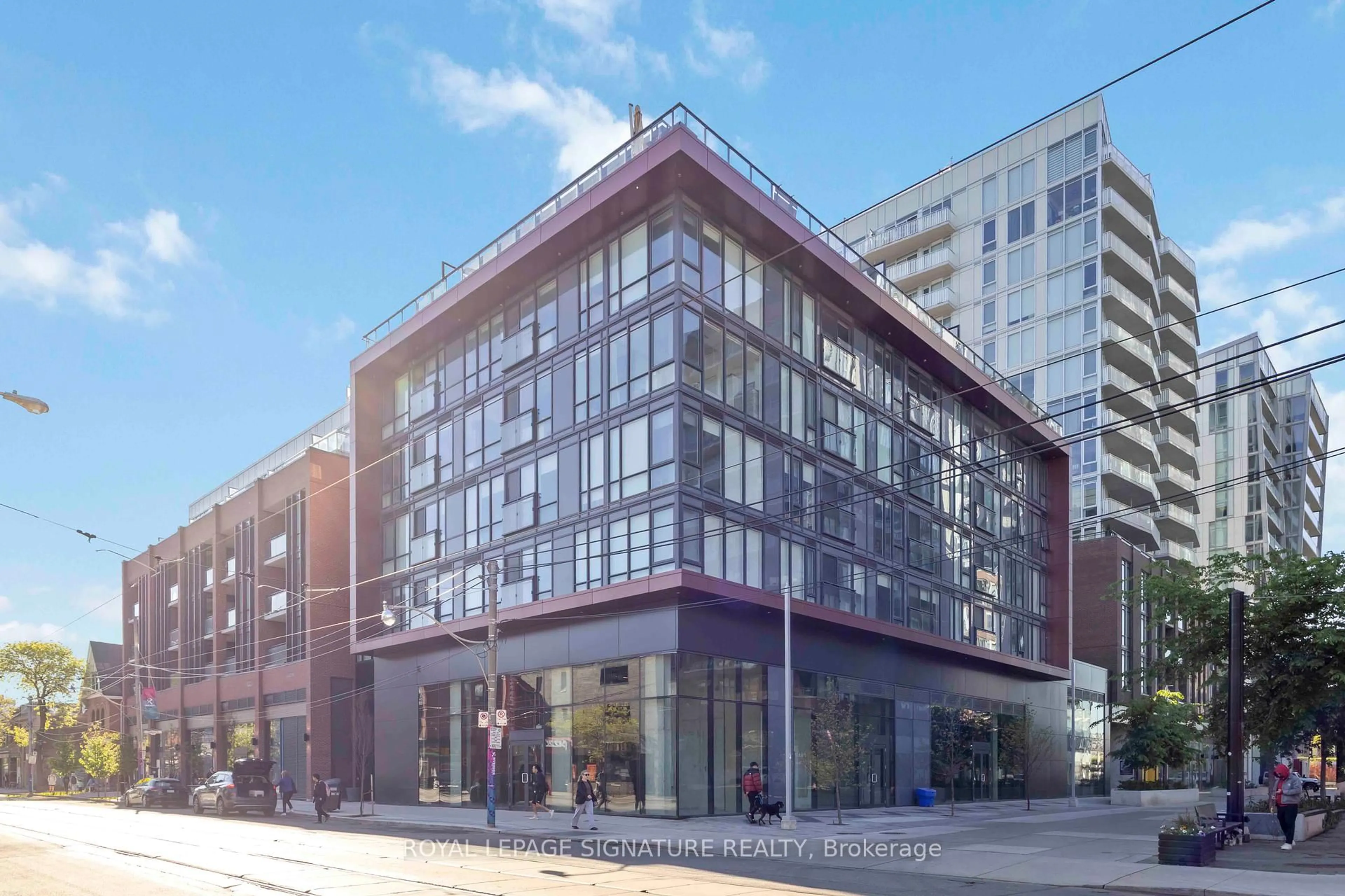 Unknown for 665 Queen St #313, Toronto Ontario M4M 1G4