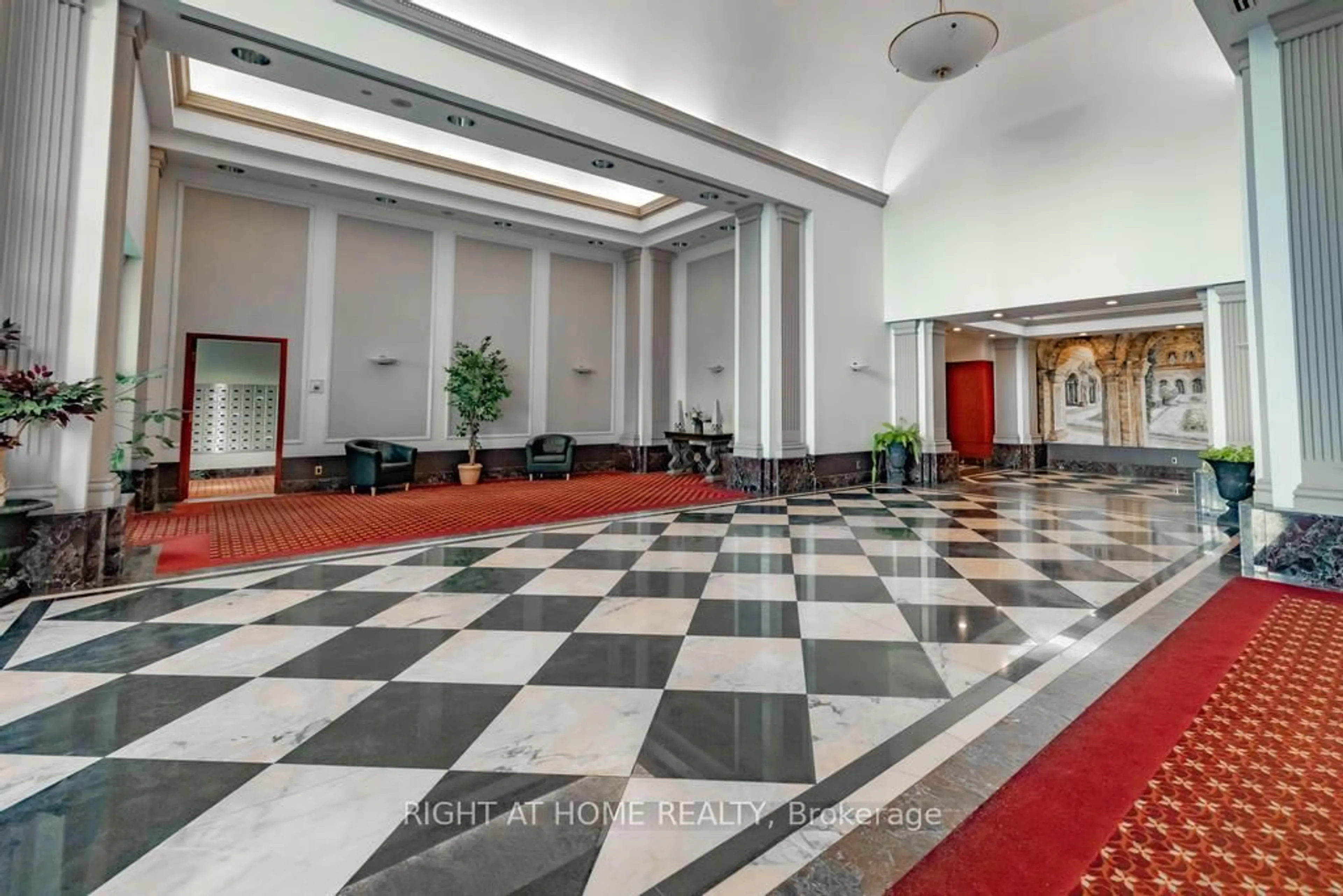 Lobby for 11 Lee Centre Dr #716, Toronto Ontario M1H 3J5