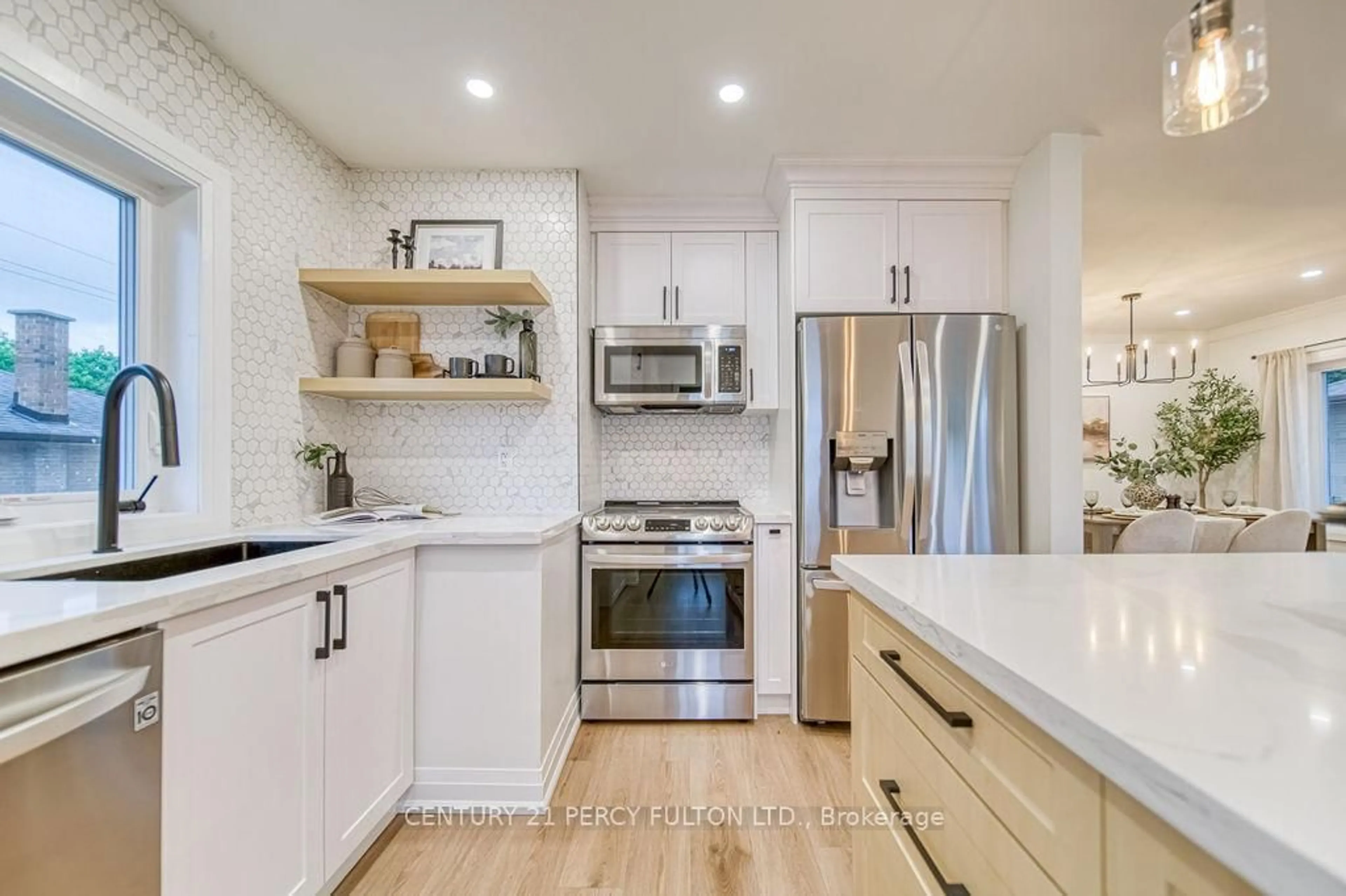 Open concept kitchen, ceramic/tile floor for 720 Gilbert St, Whitby Ontario L1N 1S2
