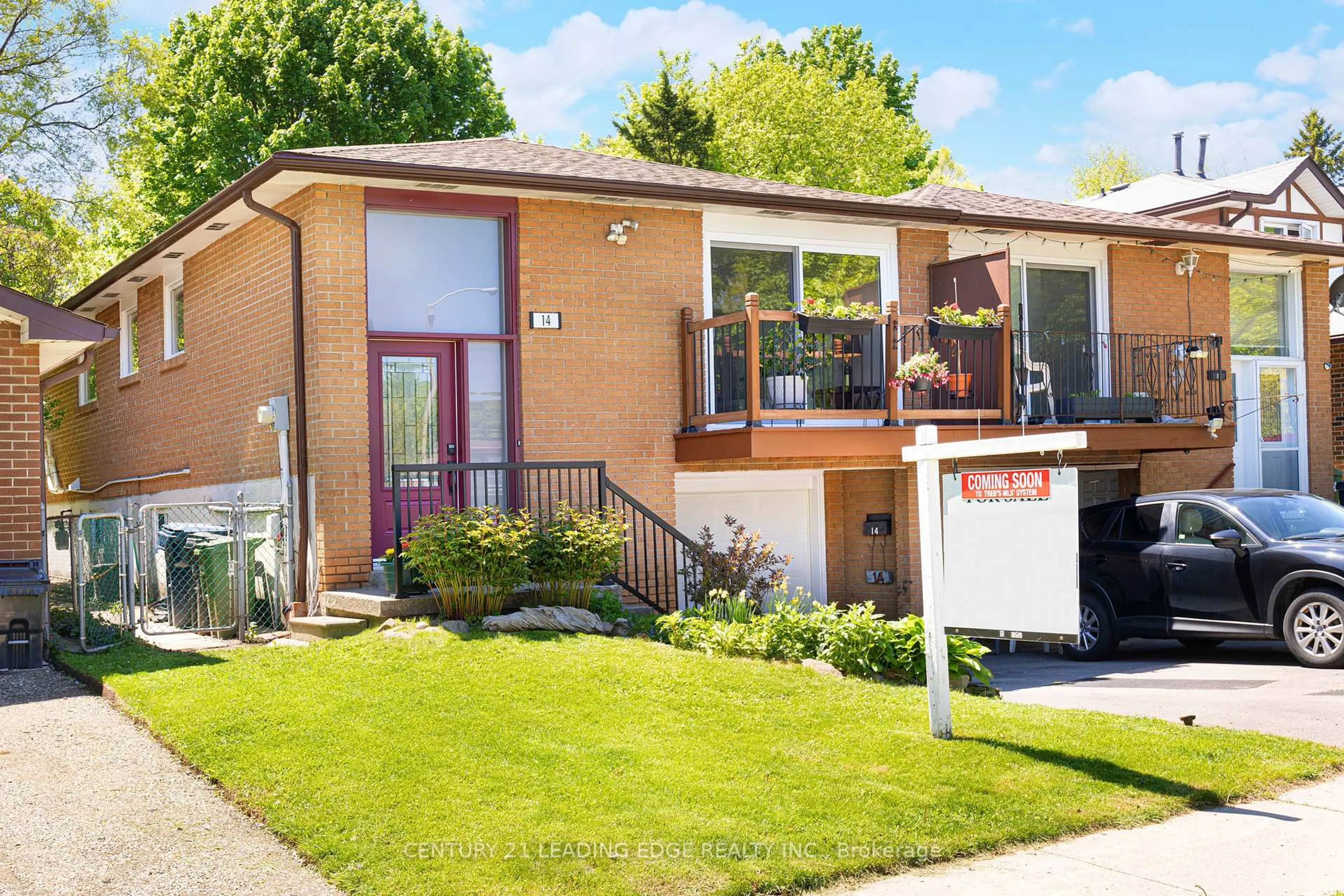 Home with brick exterior material, street for 14 DEANSCROFT Sq, Toronto Ontario M1E 4W9