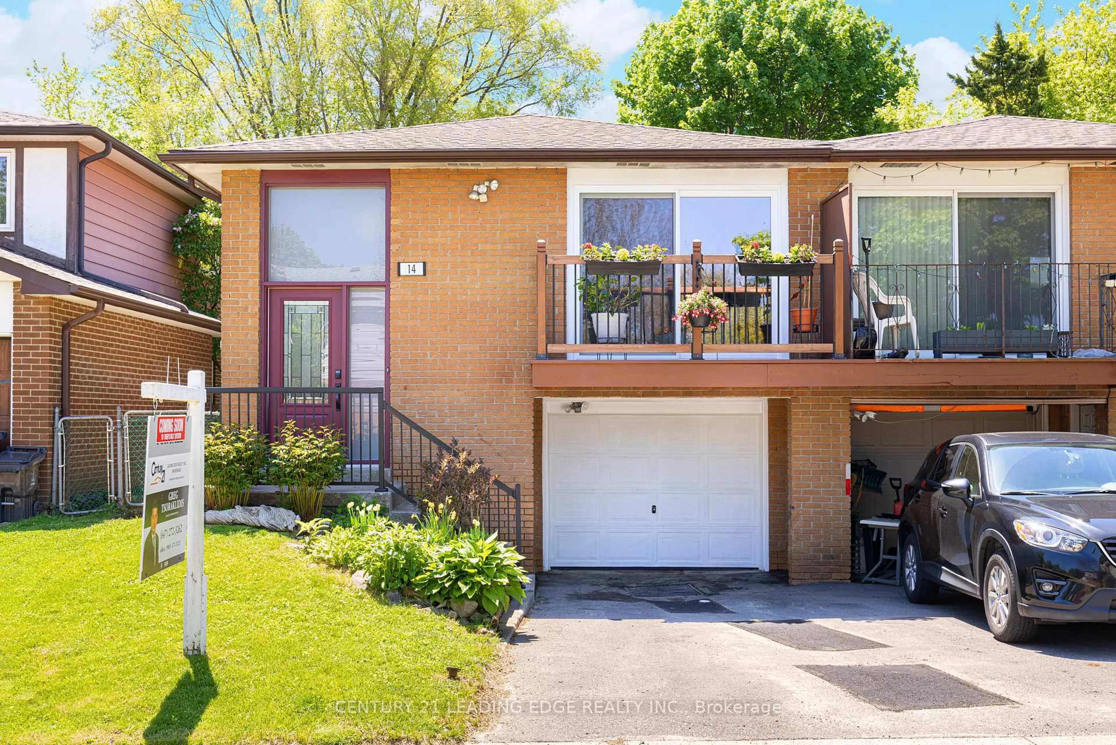 Home with brick exterior material, street for 14 DEANSCROFT Sq, Toronto Ontario M1E 4W9
