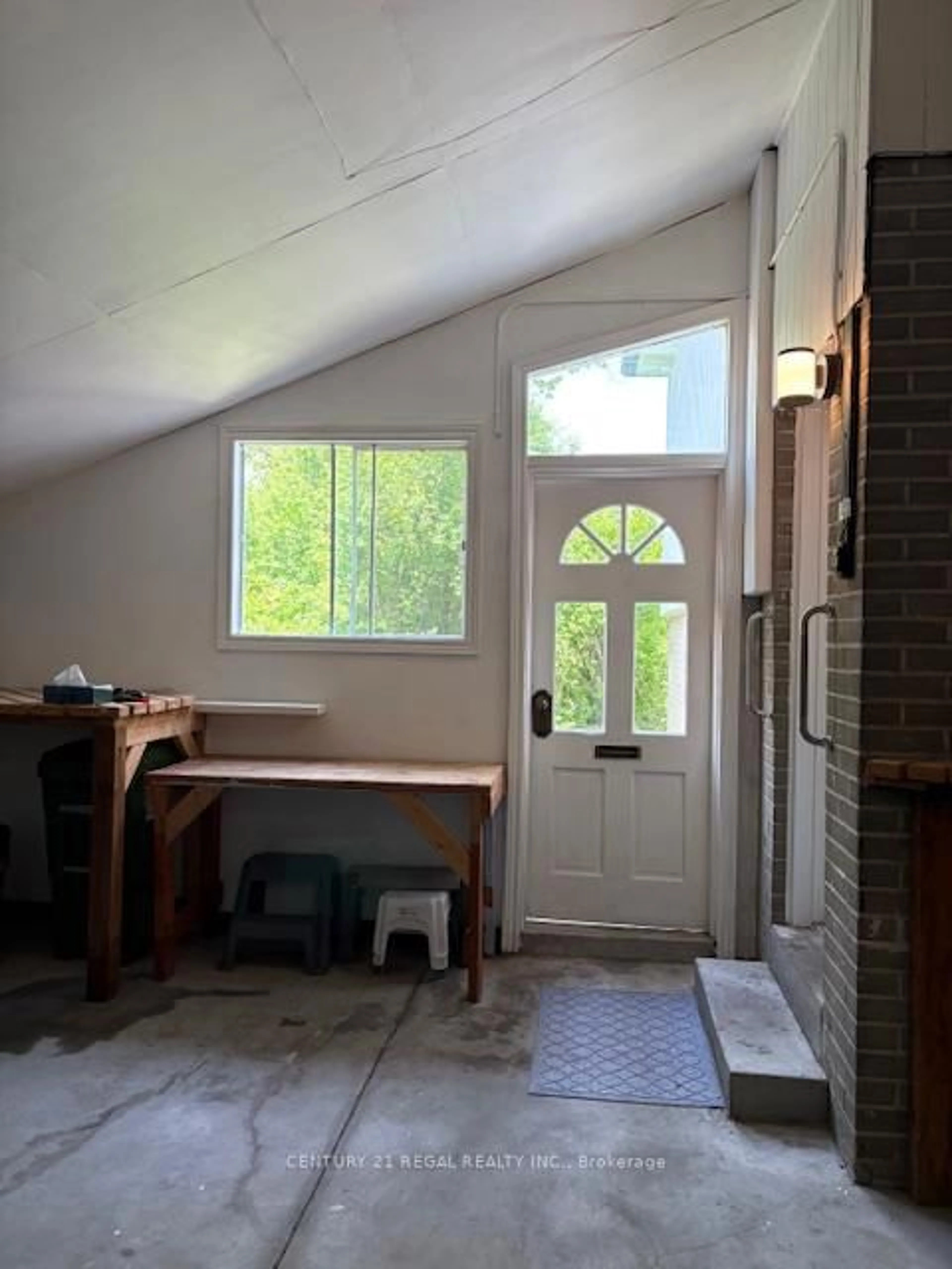 A pic of a room for 66 East Willow Gate, Toronto Ontario M1C 2M8