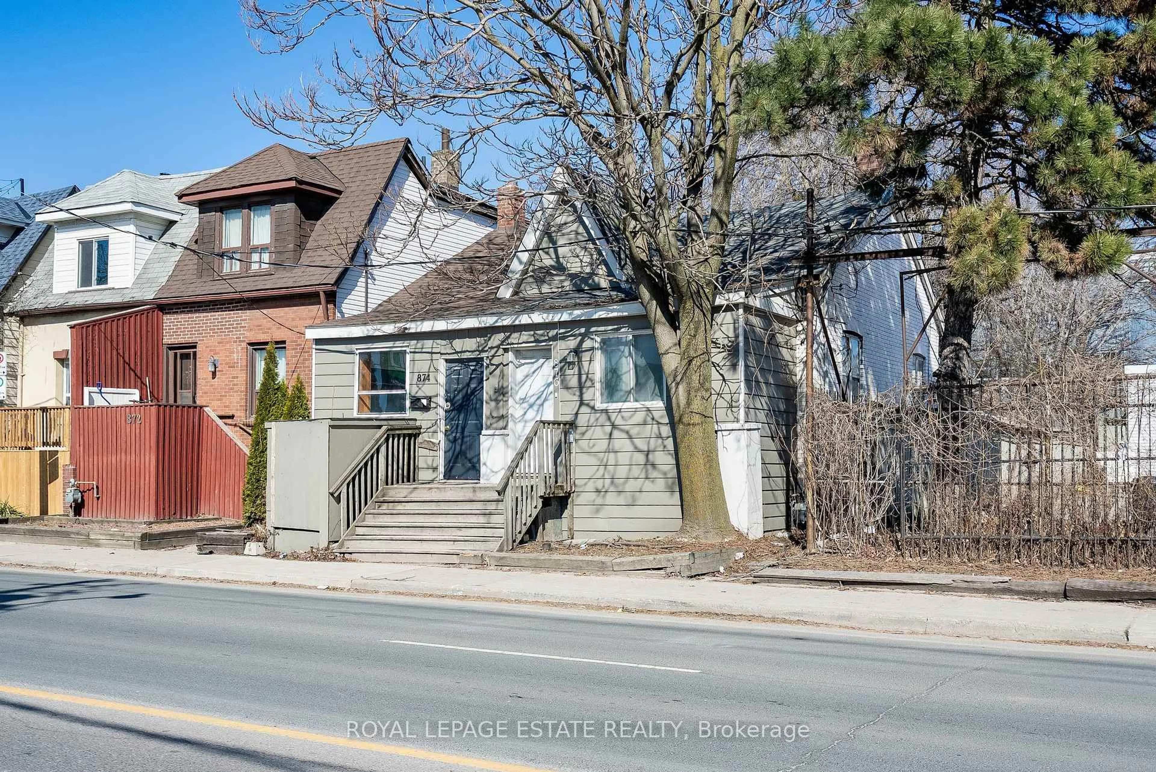 Home with brick exterior material, street for 874 Eastern Ave, Toronto Ontario M4L 1A3