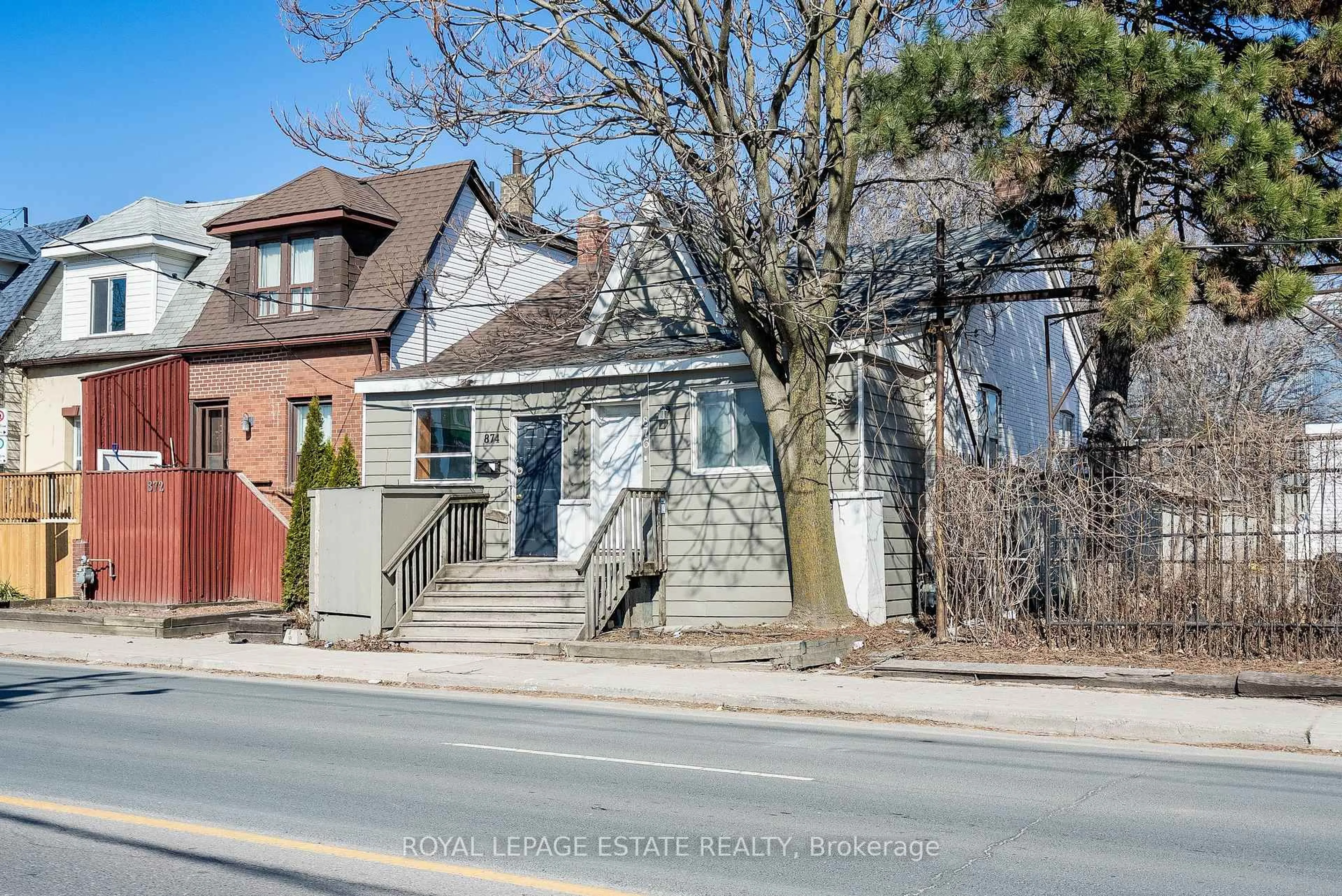 Home with brick exterior material, street for 876 Eastern Ave, Toronto Ontario M4L 1A3
