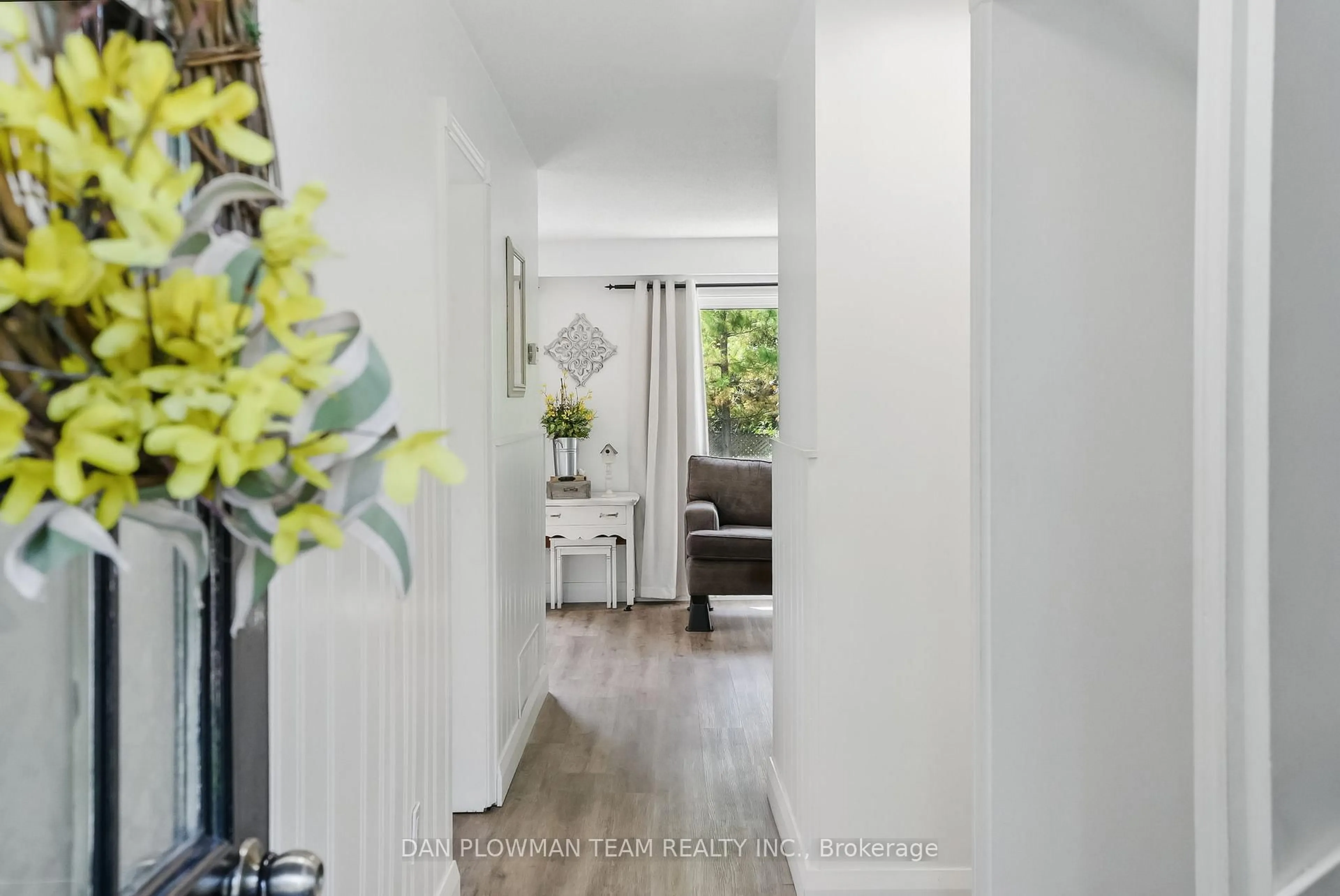 Indoor entryway for 57 Kirby Cres, Whitby Ontario L1N 6T1