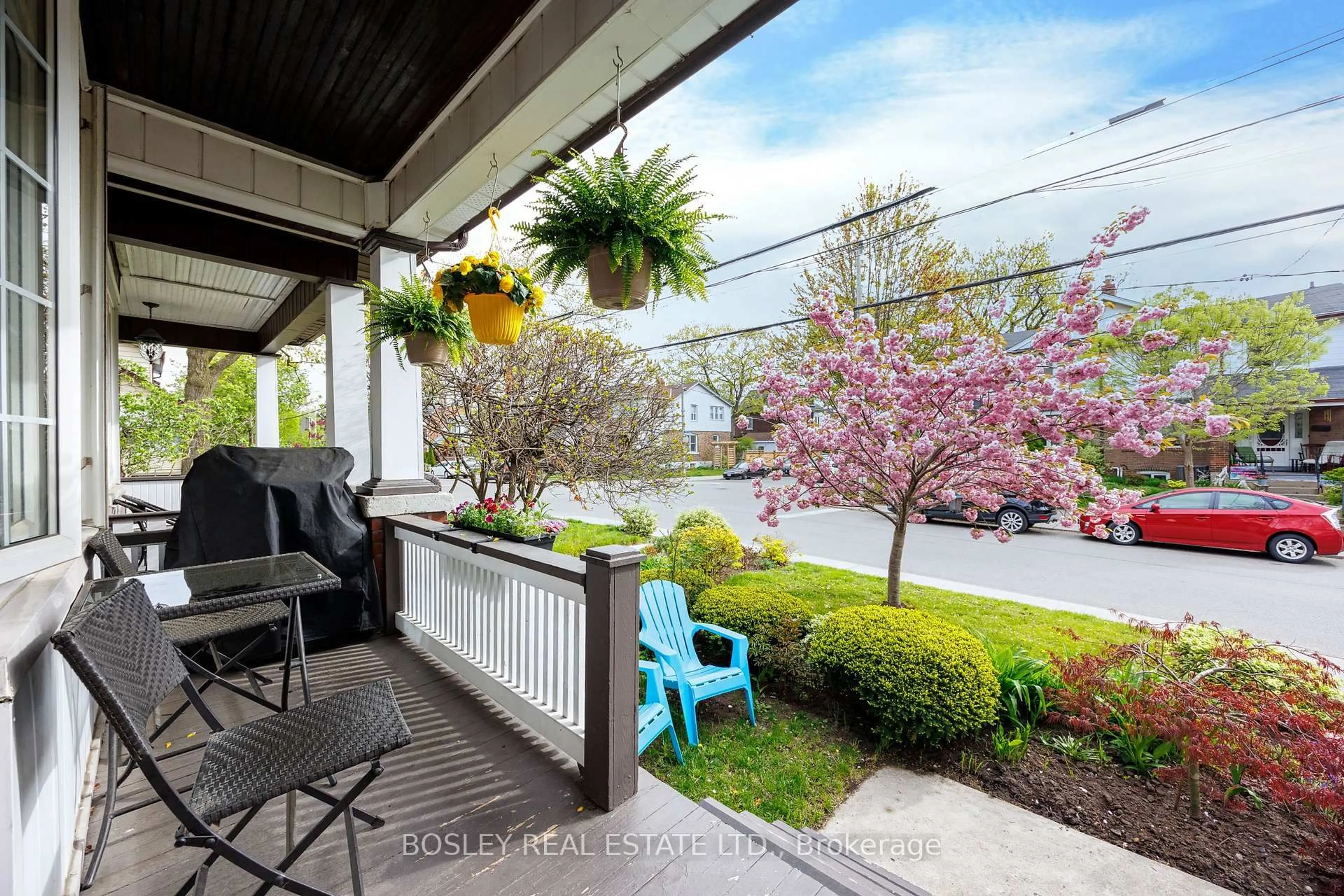 Patio, street for 30 Oak Park Ave, Toronto Ontario M4C 4L7