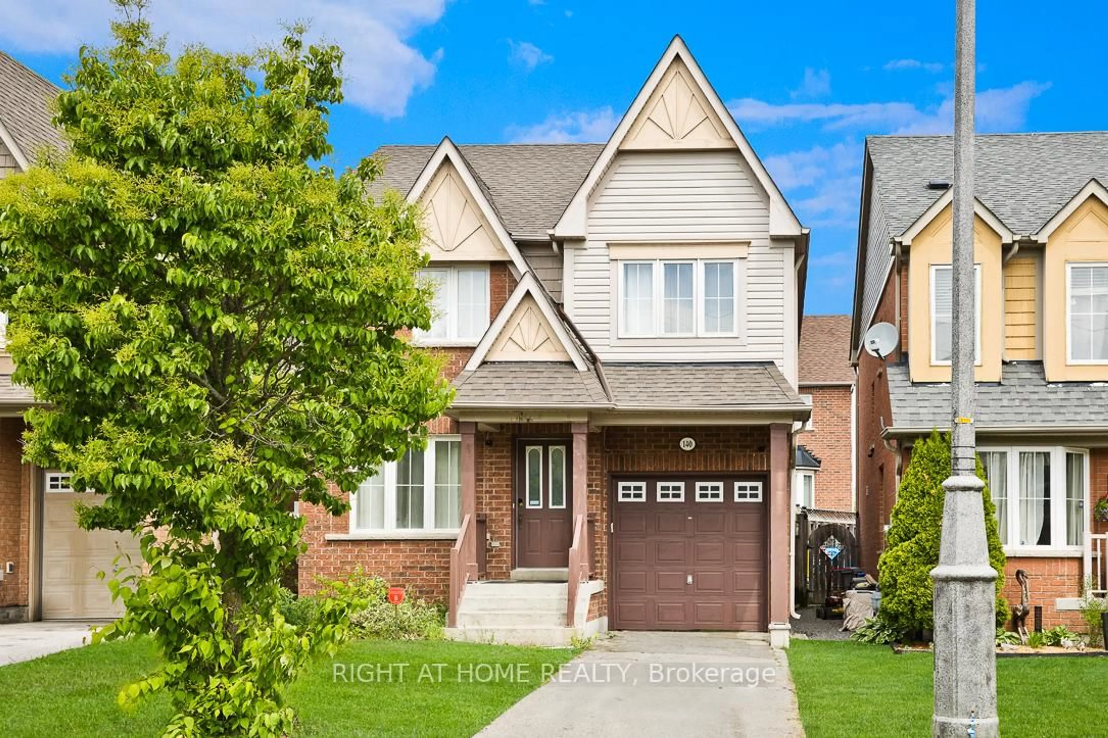 Home with brick exterior material, street for 140 Norland Circ, Oshawa Ontario L1L 0A7