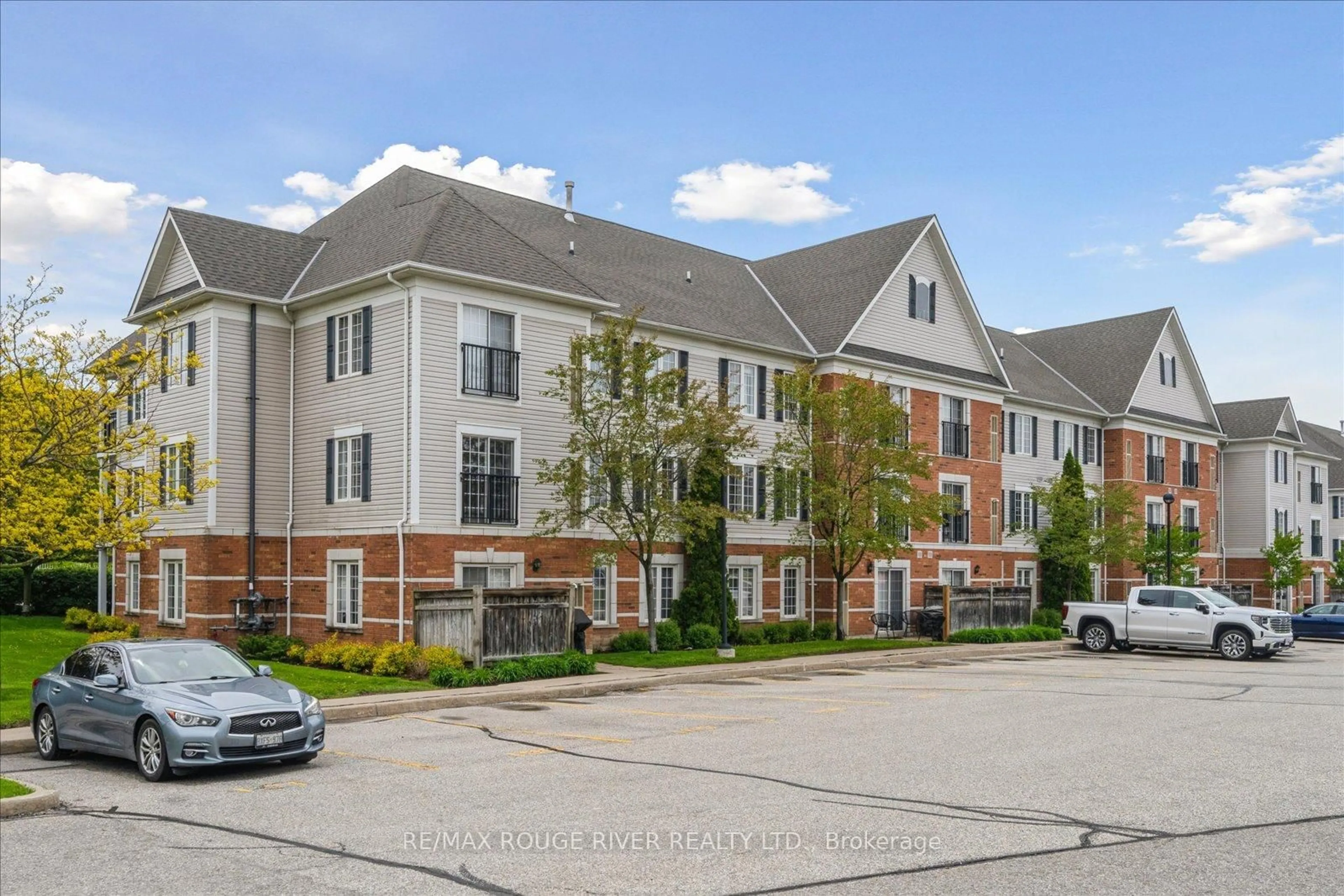 Unknown for 102 Aspen Springs Dr #212, Clarington Ontario L1C 5N6