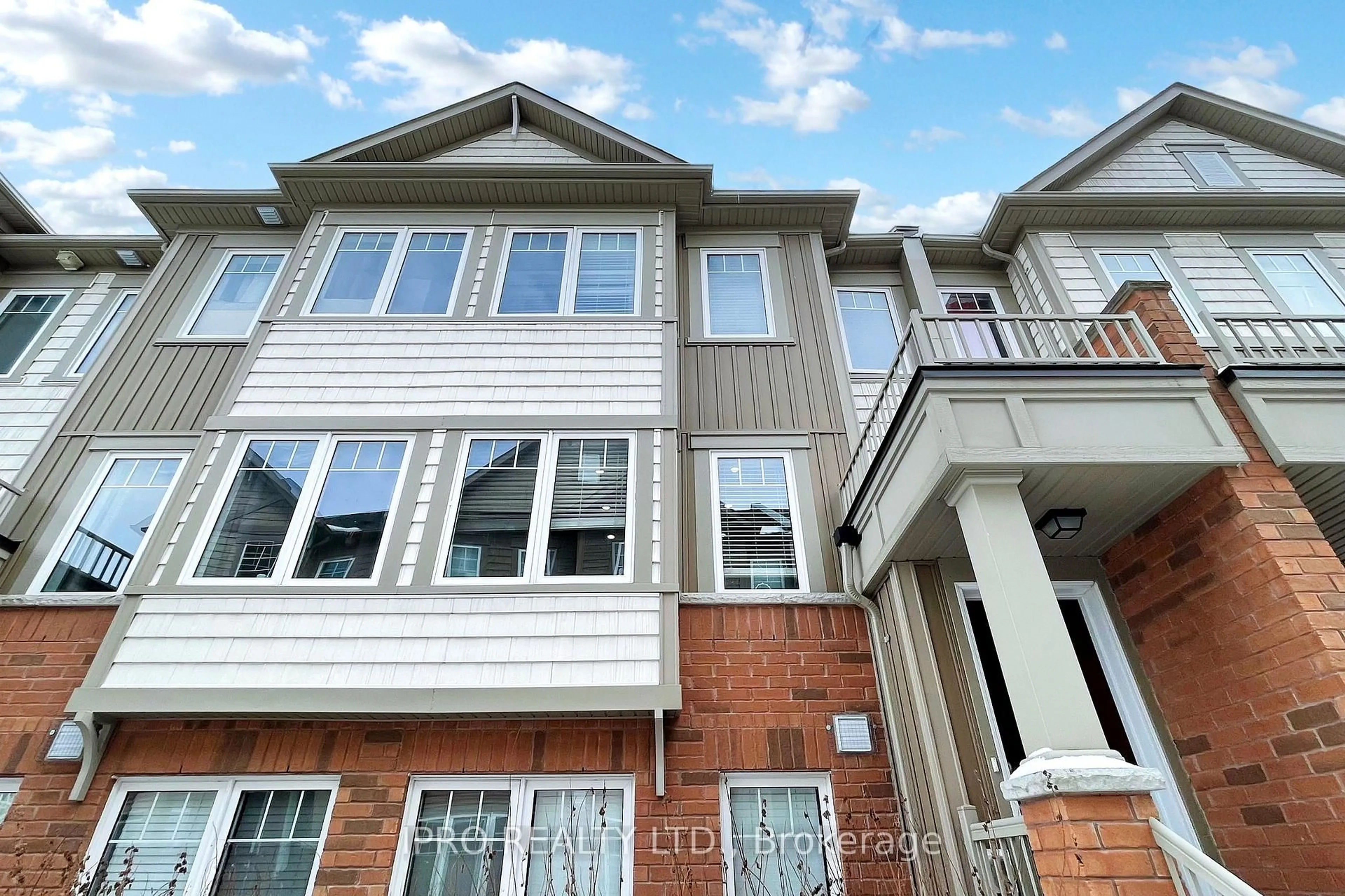 Home with brick exterior material, unknown for 2500 Hill Rise Crt #19, Oshawa Ontario L1L 0M6
