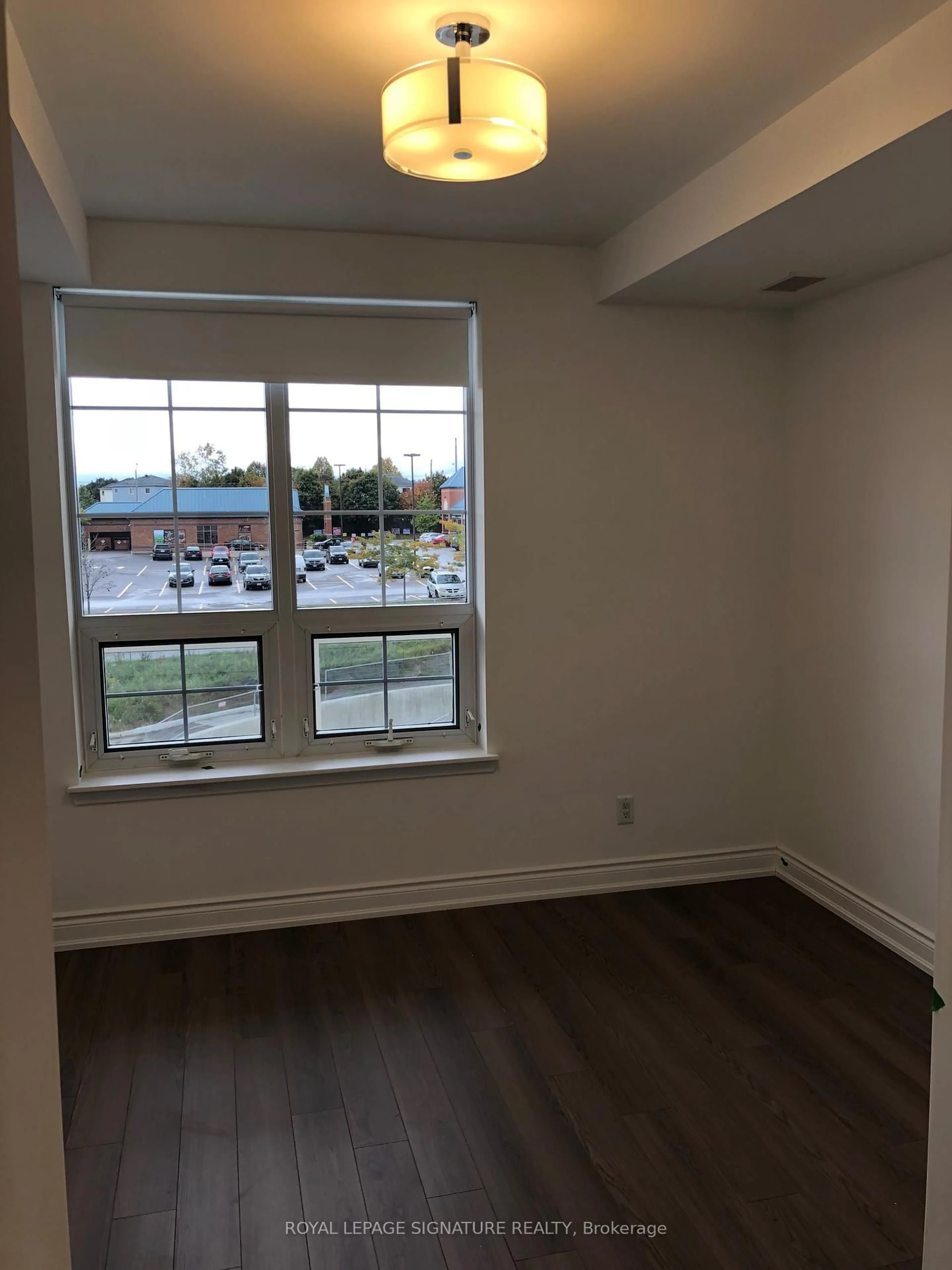 A pic of a room for 21 Brookhouse Dr #321, Clarington Ontario L1B 0V4