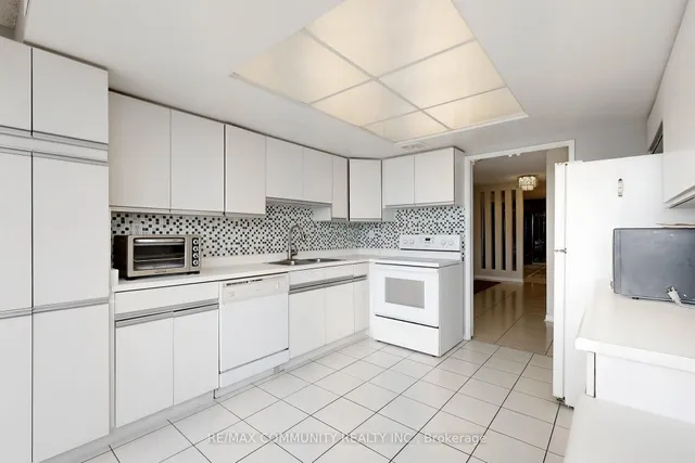 Additional property image - 2330 Bridletowne Circ Unit 1103