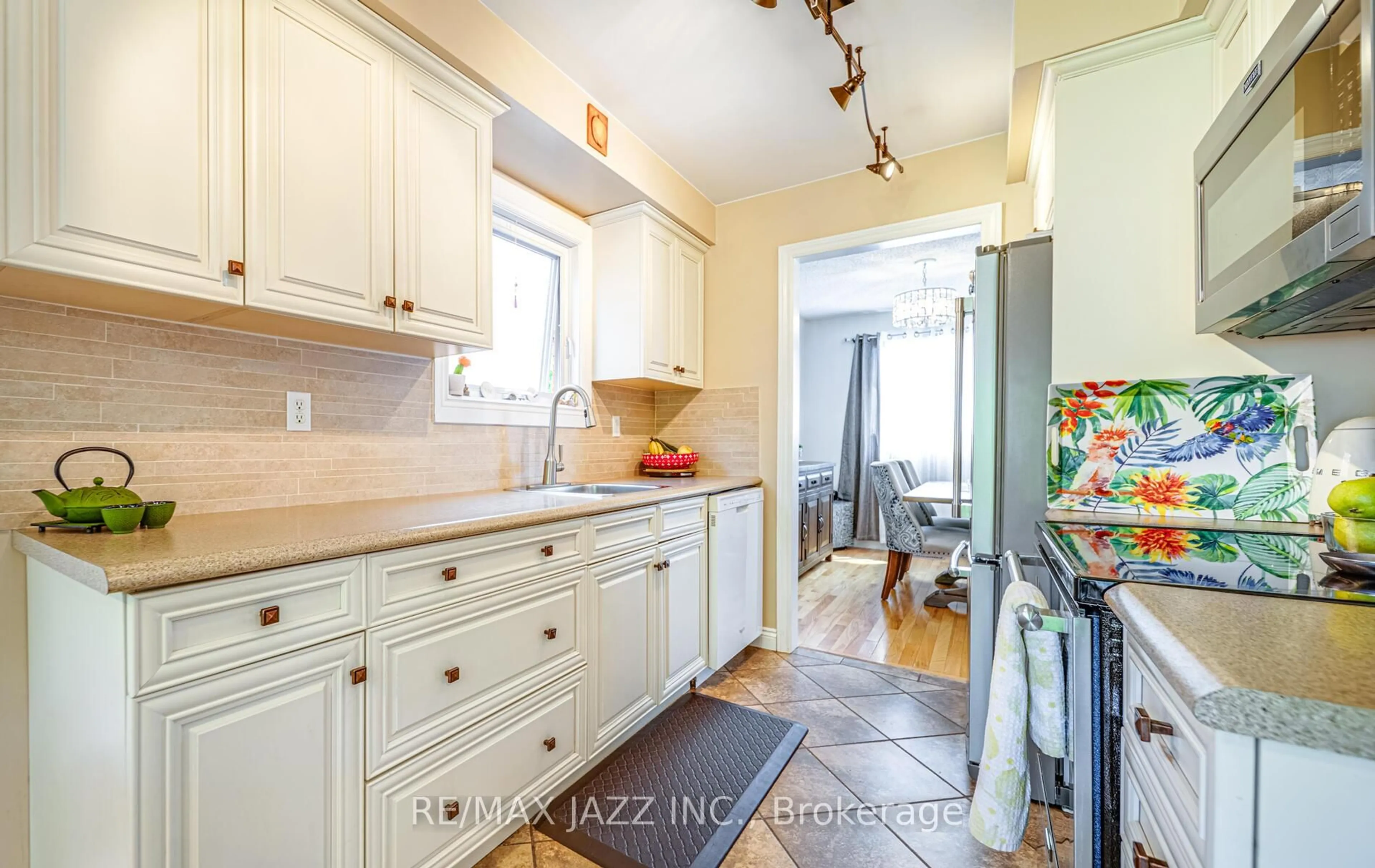 Unknown for 80 Barley Mill Cres, Clarington Ontario L1C 4E7