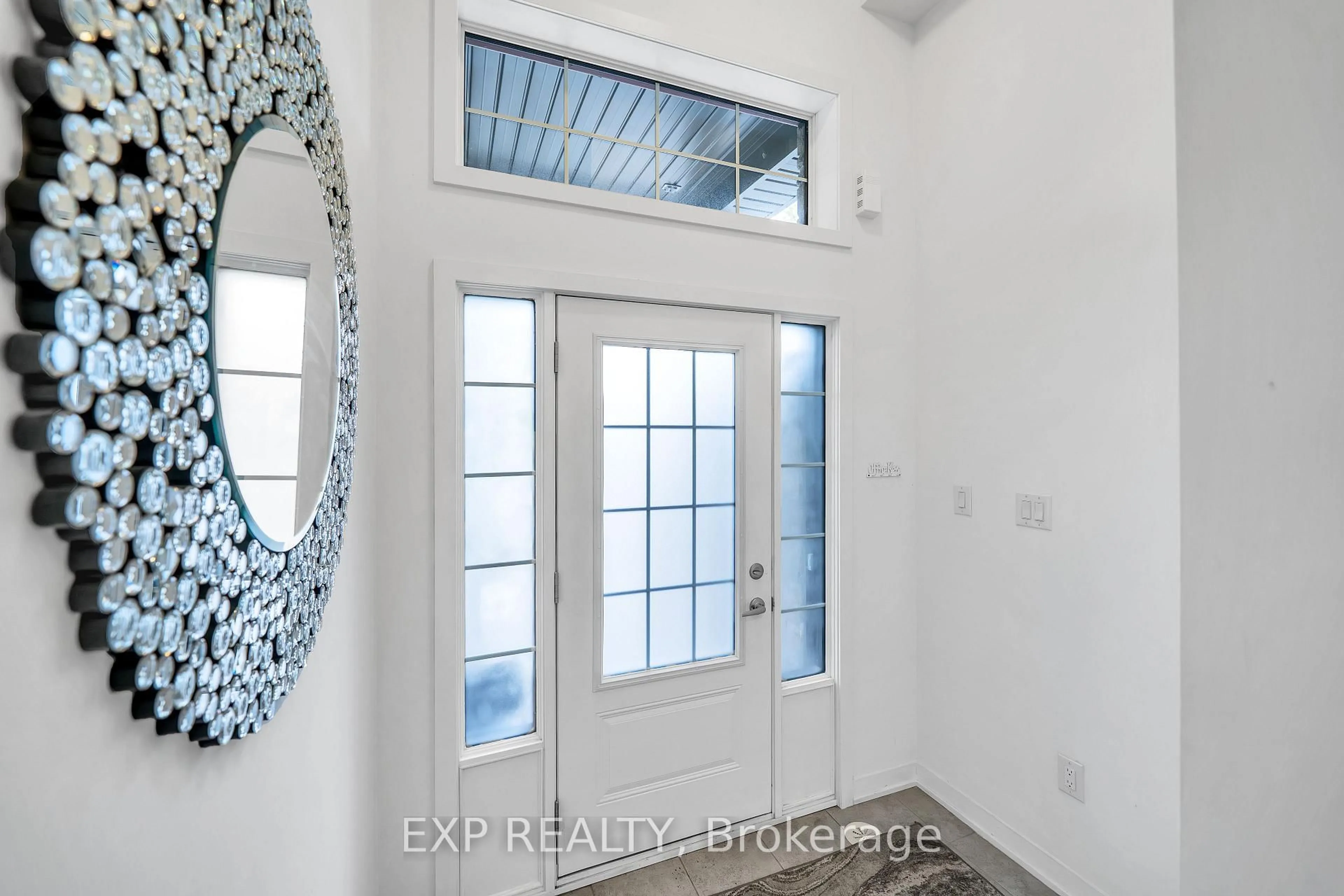 Indoor entryway for 7 Selfridge Way, Whitby Ontario L1N 0N9