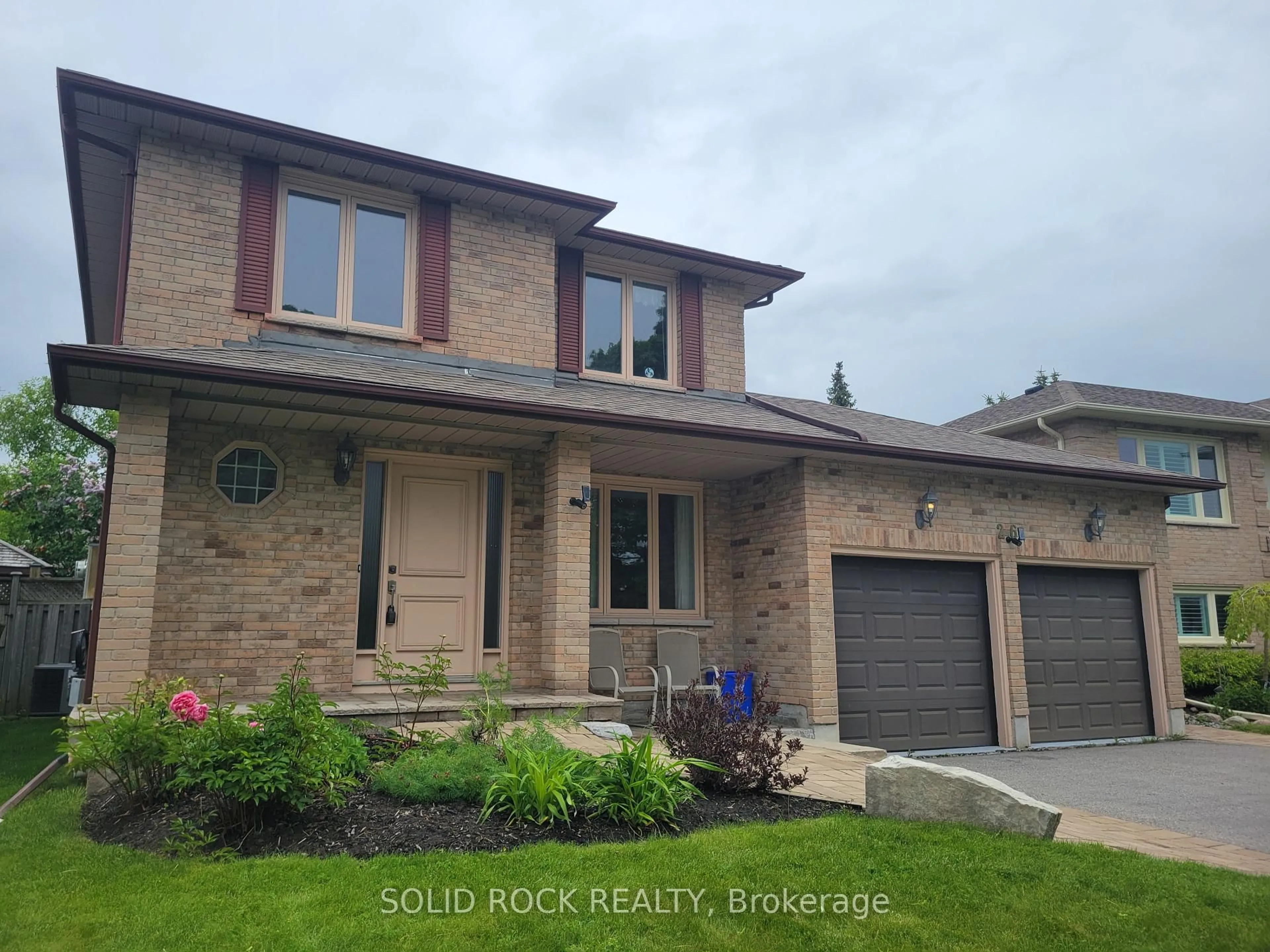 Home with brick exterior material, street for 26 McLellan Dr, Clarington Ontario L1E 1Z8