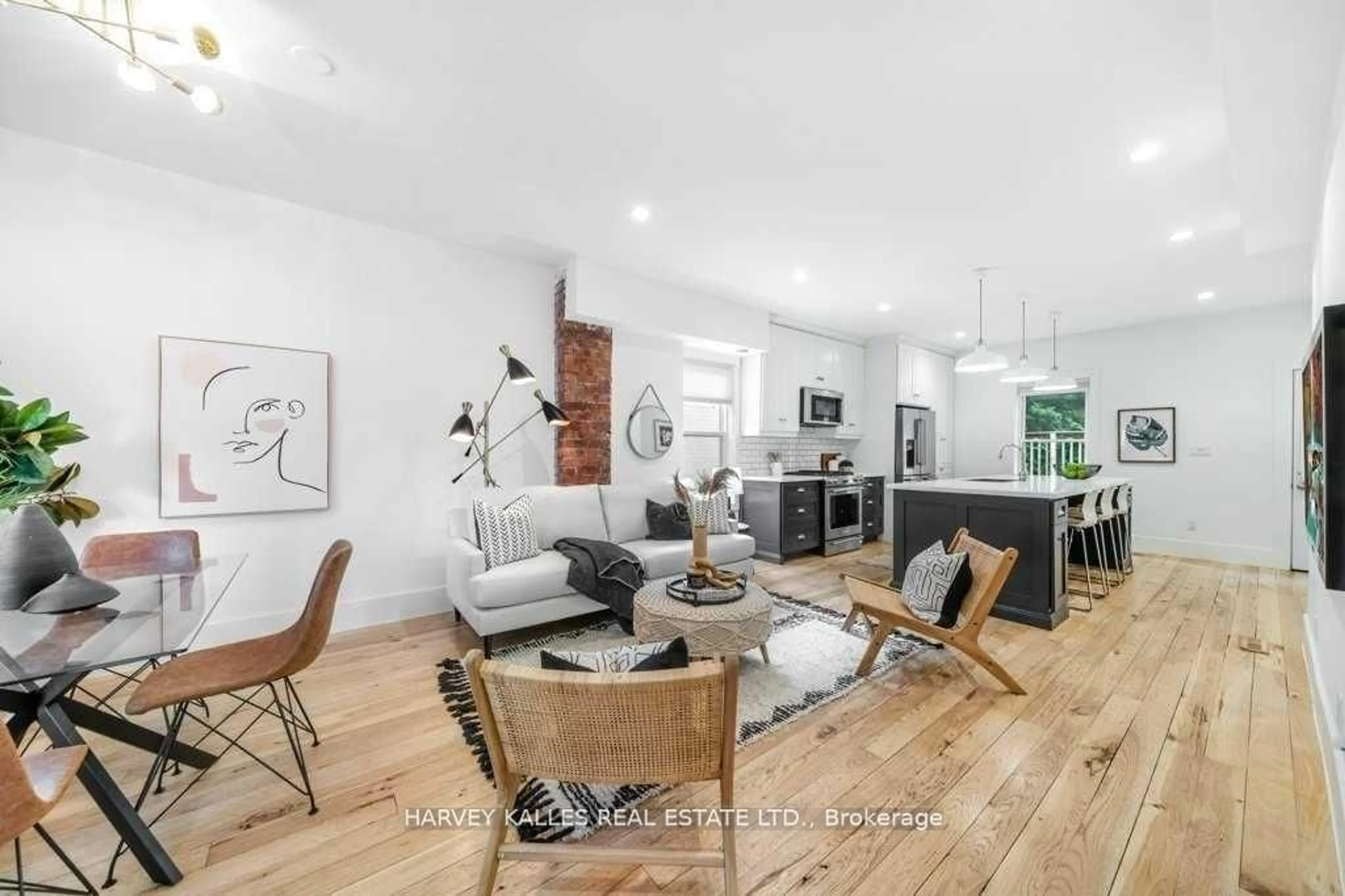 Living room with furniture, unknown for 58 Myrtle Ave, Toronto Ontario M4M 2A2